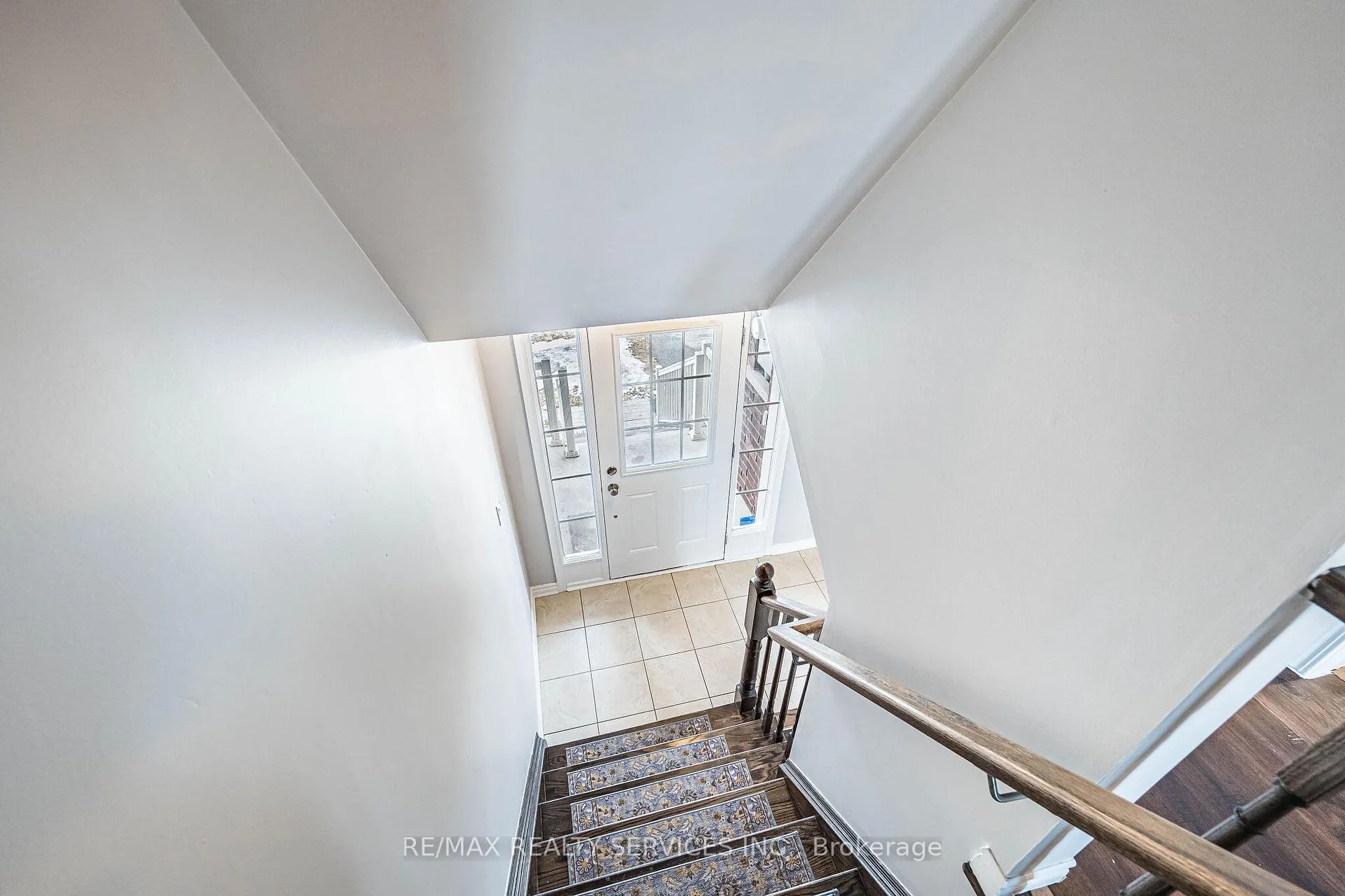 Photo 30 of 44 Bannister Crescent, Brampton, Northwest Brampton — HOMEH