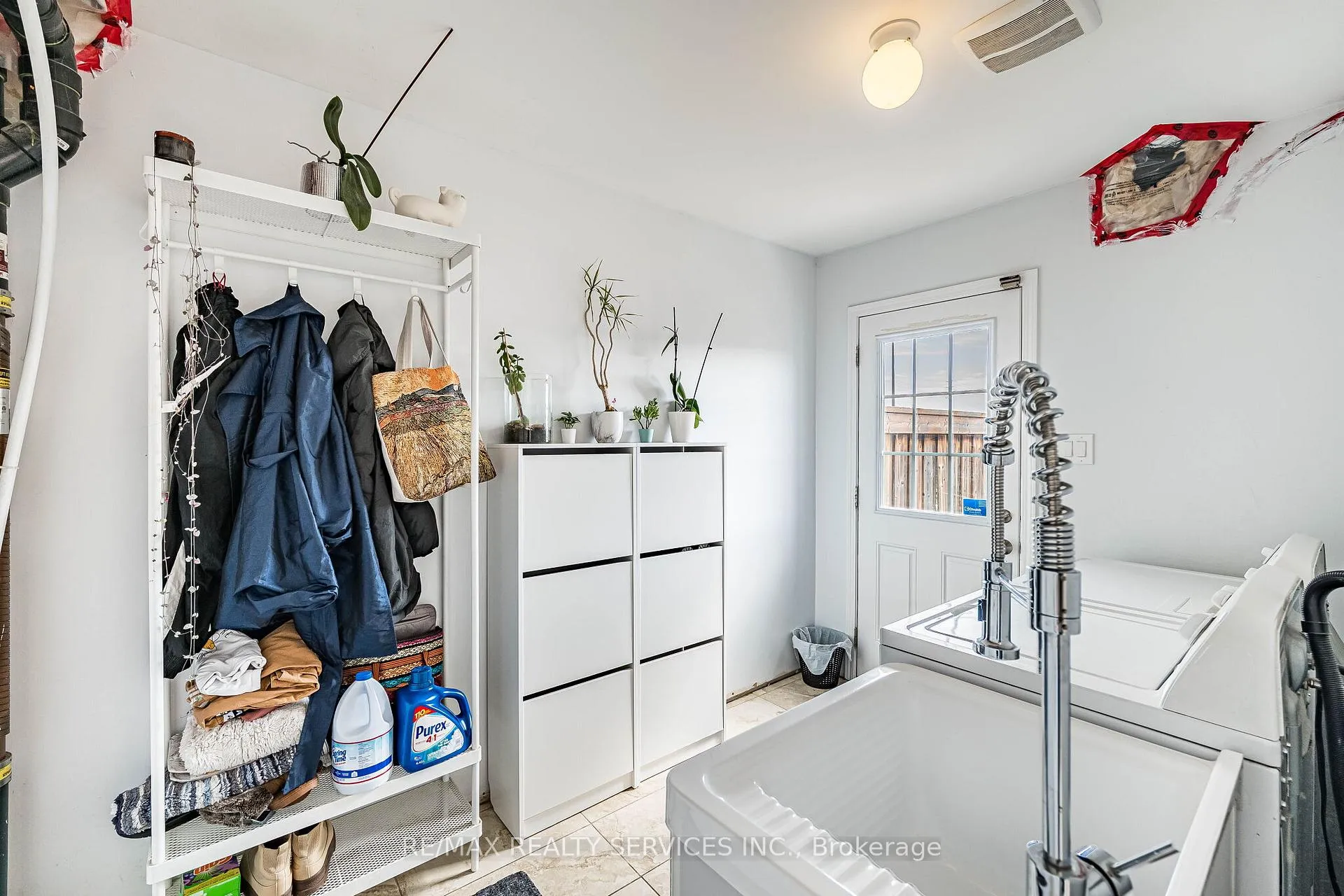 Photo 33 of 44 Bannister Crescent, Brampton, Northwest Brampton — HOMEH