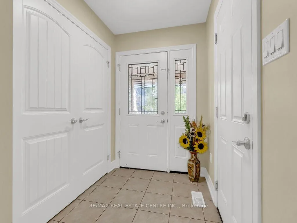 Photo 6 of 269 Goodwin Drive, Guelph, Pineridge/Westminster Woods — HOMEH