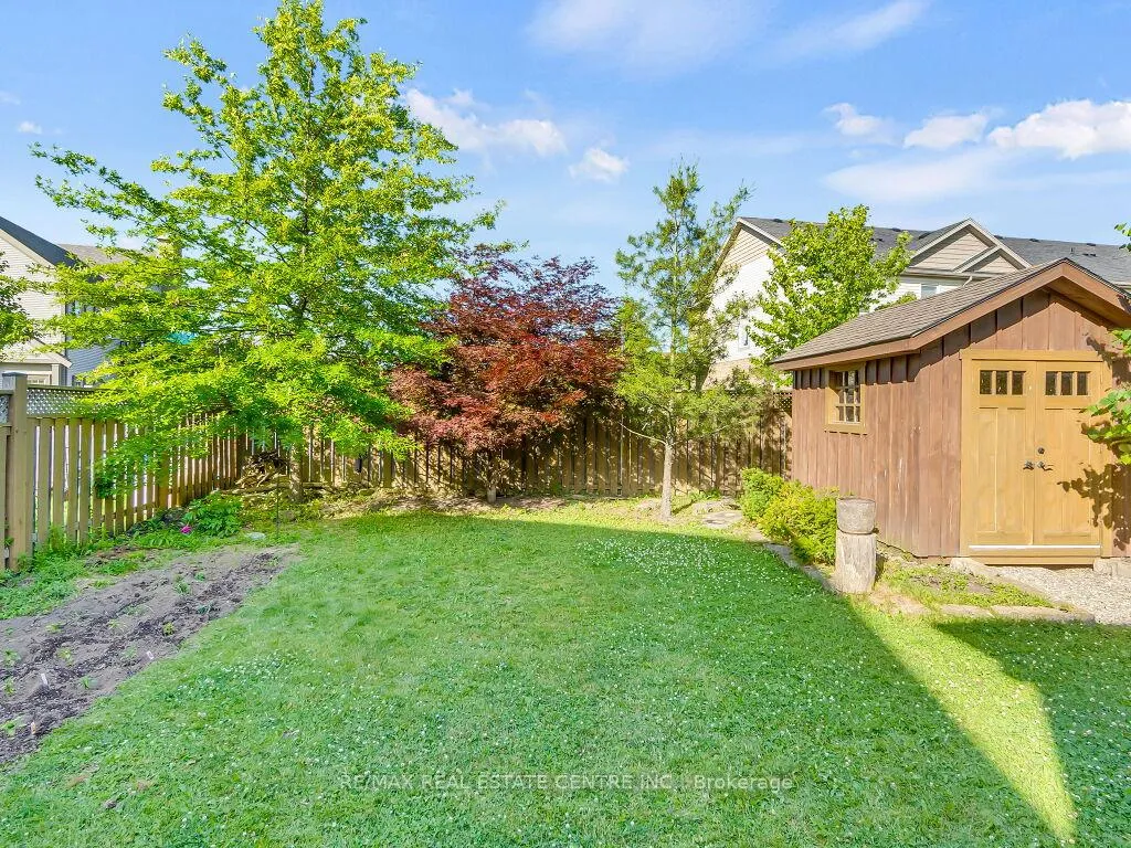 Photo 32 of 269 Goodwin Drive, Guelph, Pineridge/Westminster Woods — HOMEH