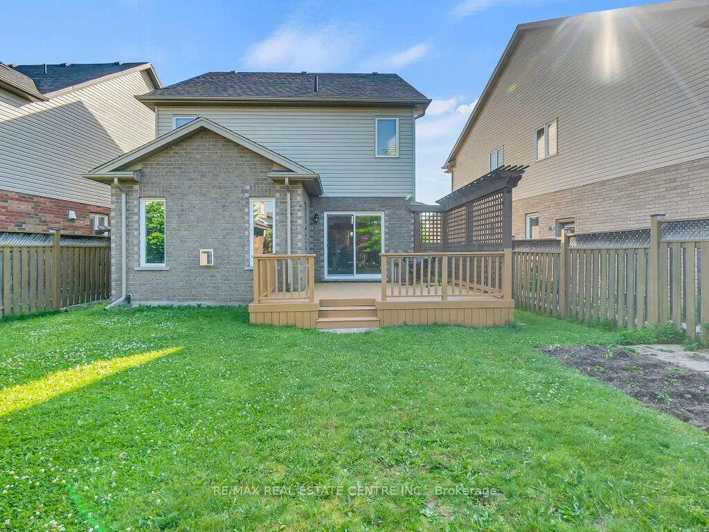 Photo 33 of 269 Goodwin Drive, Guelph, Pineridge/Westminster Woods — HOMEH