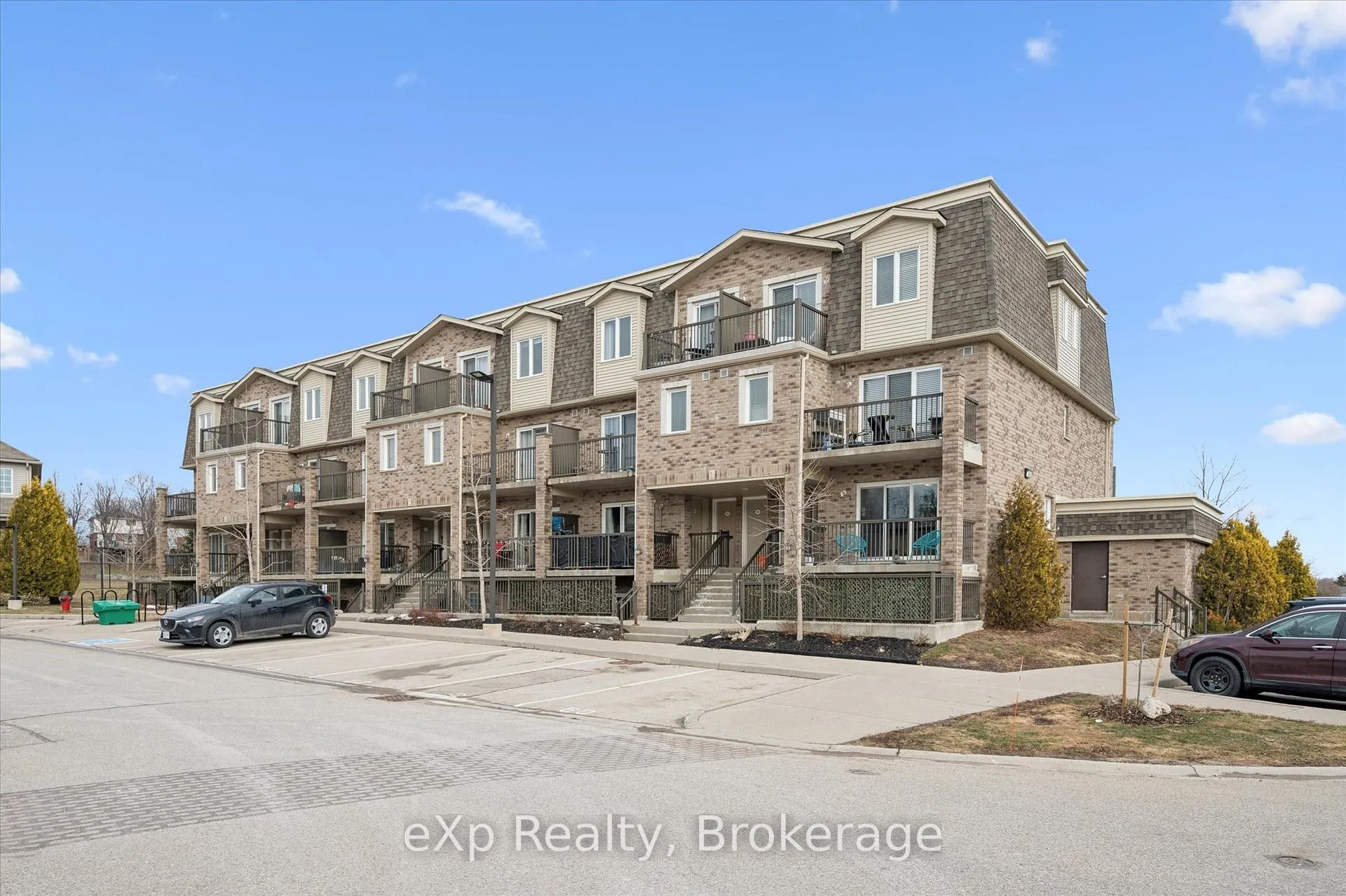 Photo 1 of Unit 87, 35 Mountford Drive, Guelph, Grange Road — HOMEH