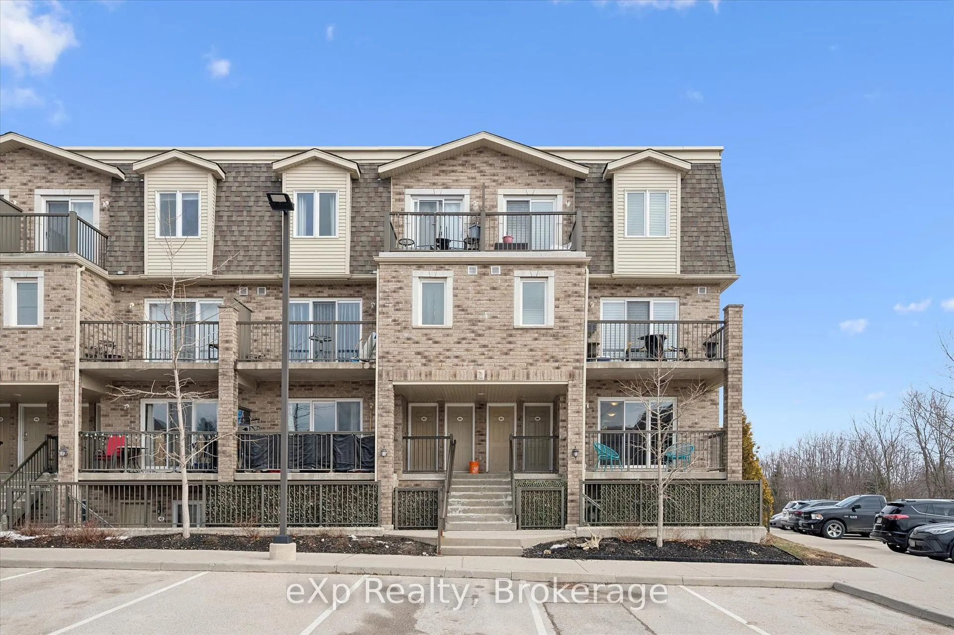 Photo 2 of Unit 87, 35 Mountford Drive, Guelph, Grange Road — HOMEH