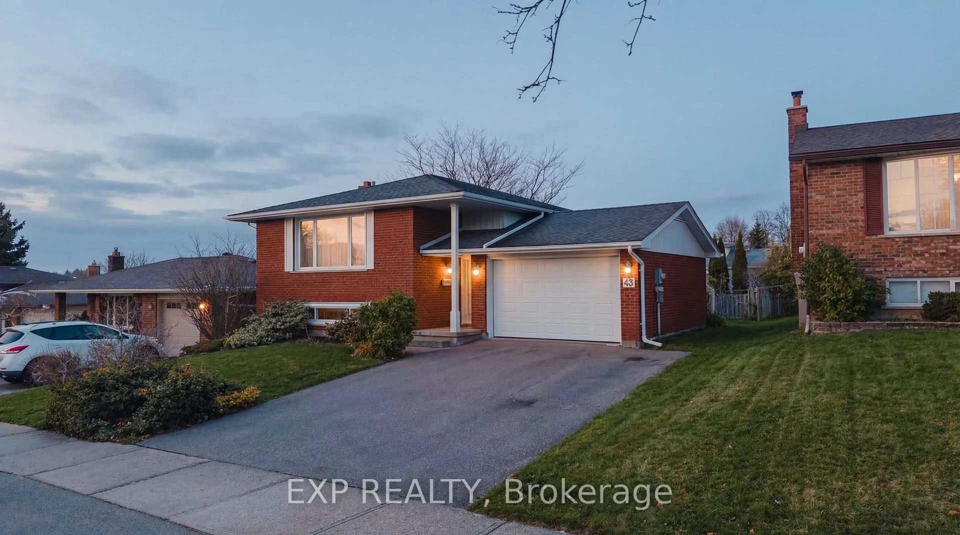 Photo 3 of 43 Ripley Crescent, Kitchener — HOMEH