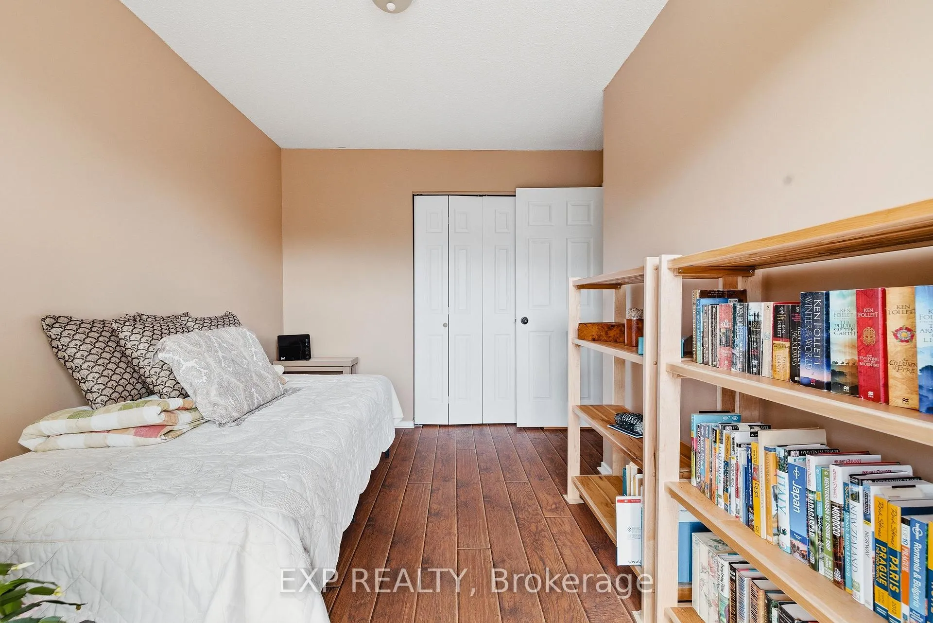 Photo 22 of 43 Ripley Crescent, Kitchener — HOMEH