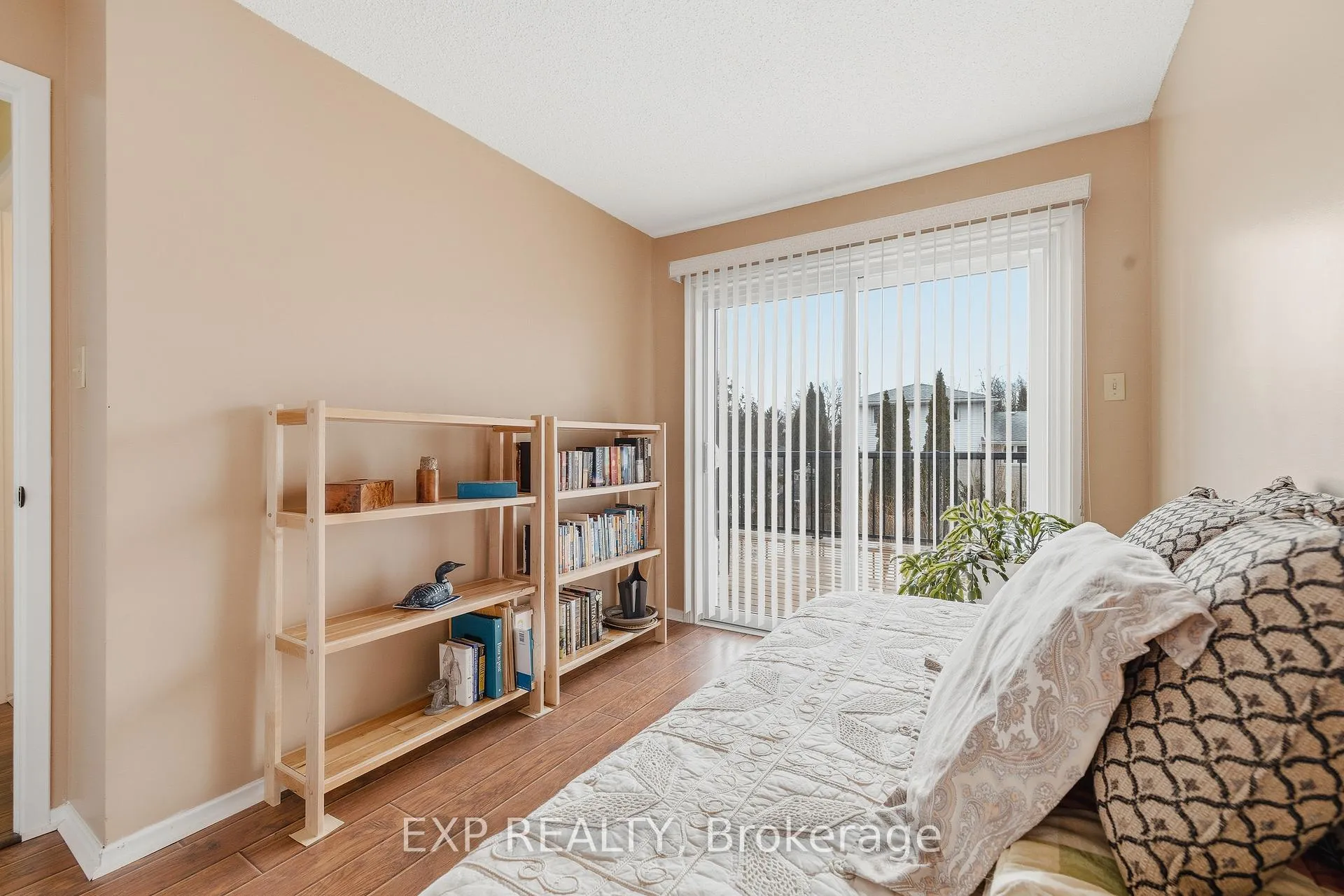 Photo 23 of 43 Ripley Crescent, Kitchener — HOMEH