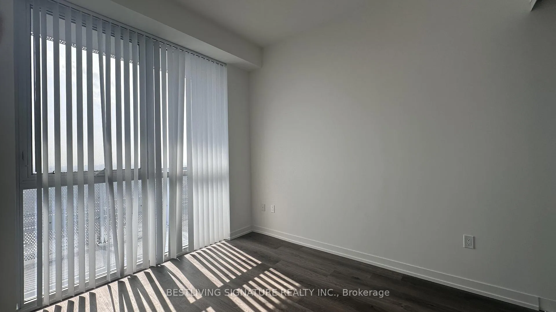 Photo 15 of Unit 4911, 8 Interchange Way, Vaughan, Vaughan Corporate Centre — HOMEH