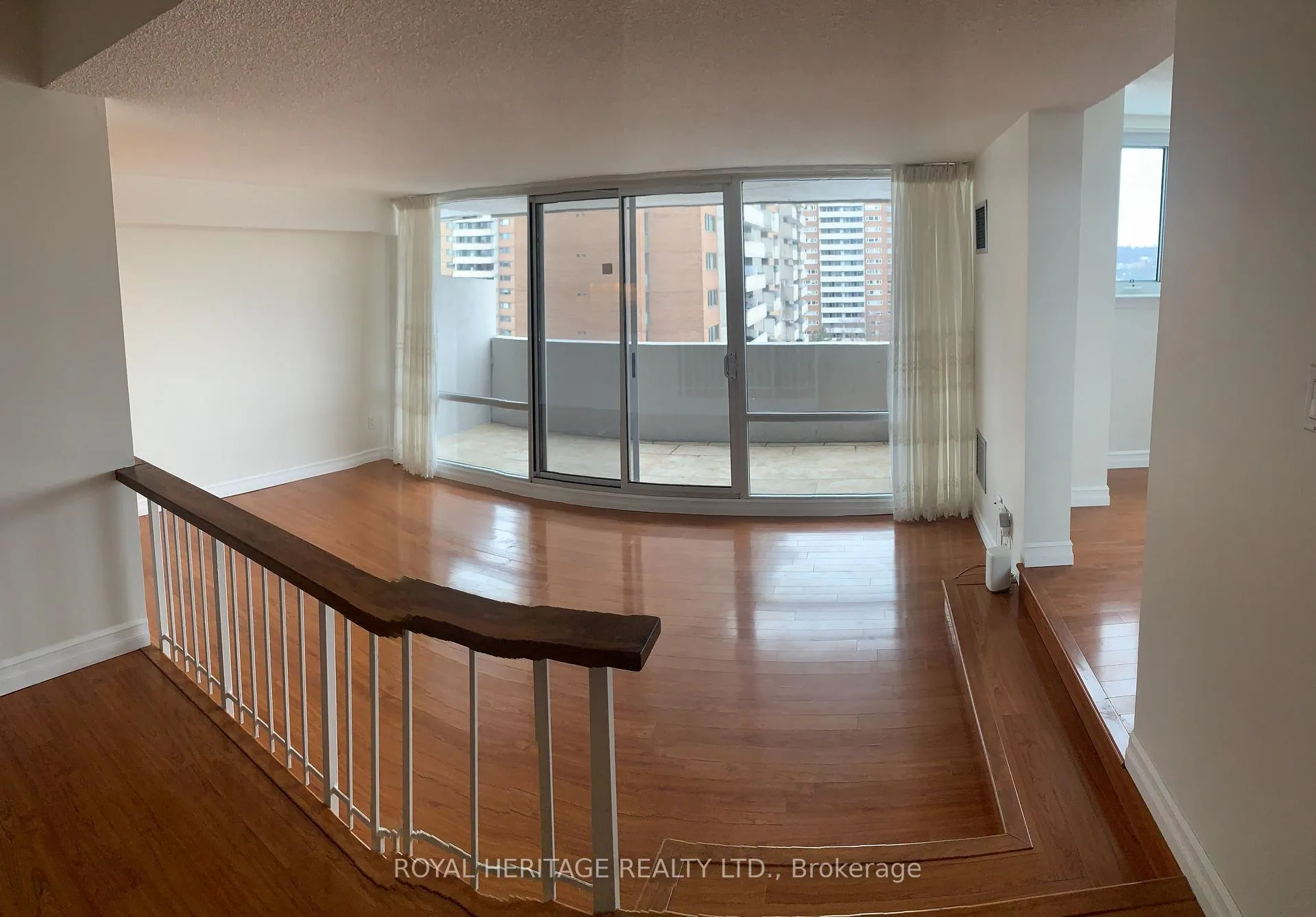 Photo 8 of Unit 1110, 270 Scarlett Road, Toronto, Rockcliffe-Smythe — HOMEH
