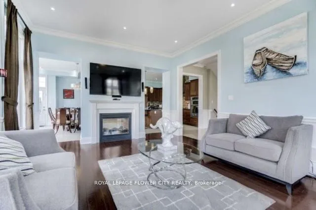 Photo 6 of Unit #upper, 51 Degrey Drive, Brampton, Gore Industrial South — HOMEH