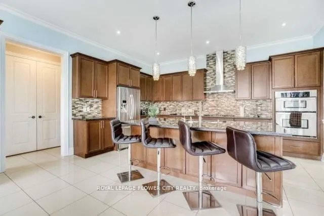 Photo 11 of Unit #upper, 51 Degrey Drive, Brampton, Gore Industrial South — HOMEH