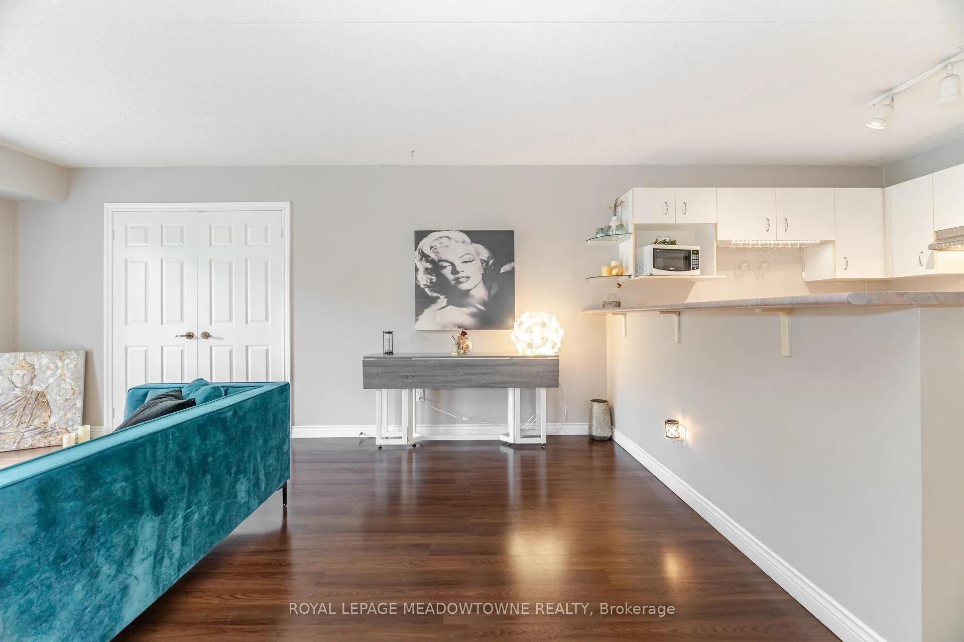 Photo 13 of Unit 209, 4005 Kilmer Drive, Burlington, Tansley — HOMEH