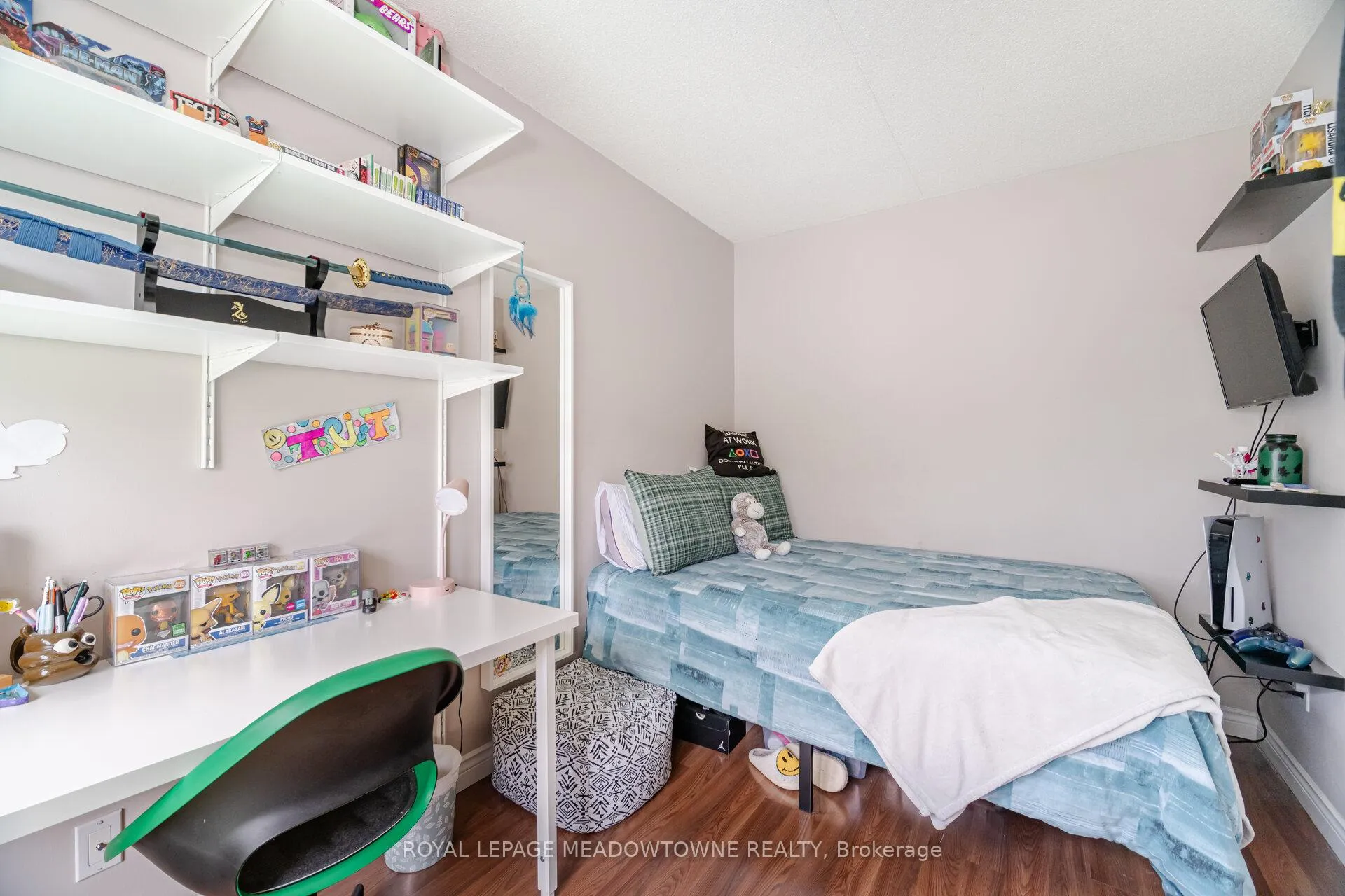 Photo 23 of Unit 209, 4005 Kilmer Drive, Burlington, Tansley — HOMEH