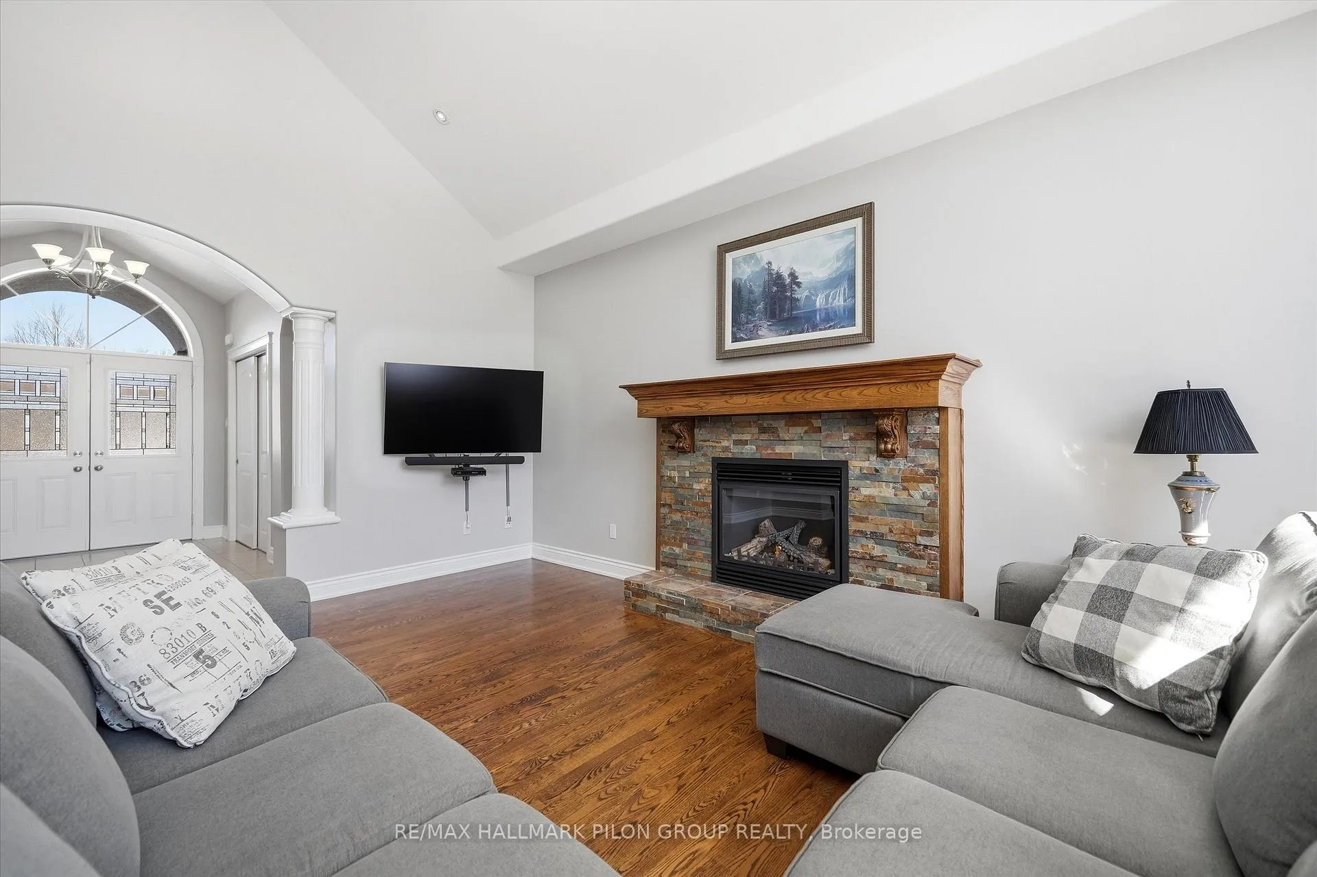 Photo 4 of 6692 Pebble Trail Way, Ottawa, Greely — HOMEH