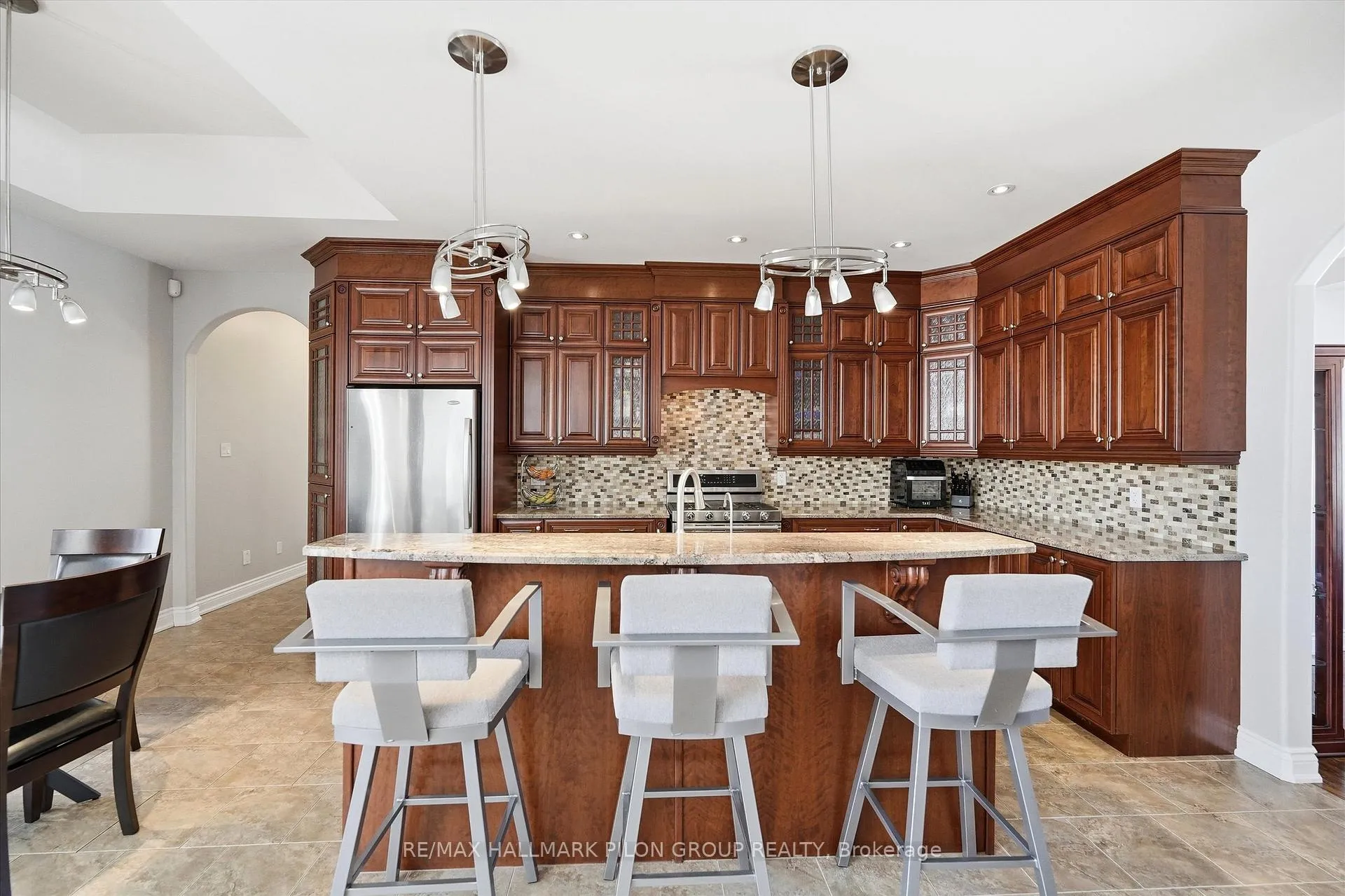 Photo 6 of 6692 Pebble Trail Way, Ottawa, Greely — HOMEH