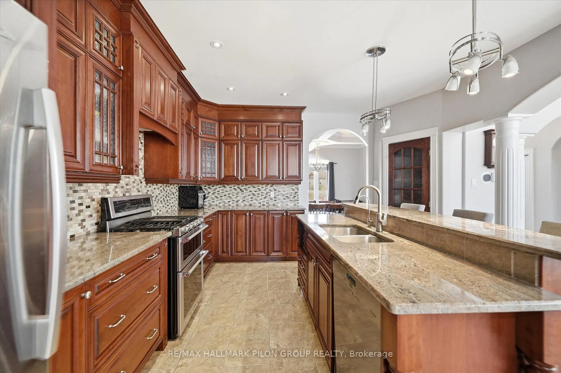 Photo 7 of 6692 Pebble Trail Way, Ottawa, Greely — HOMEH