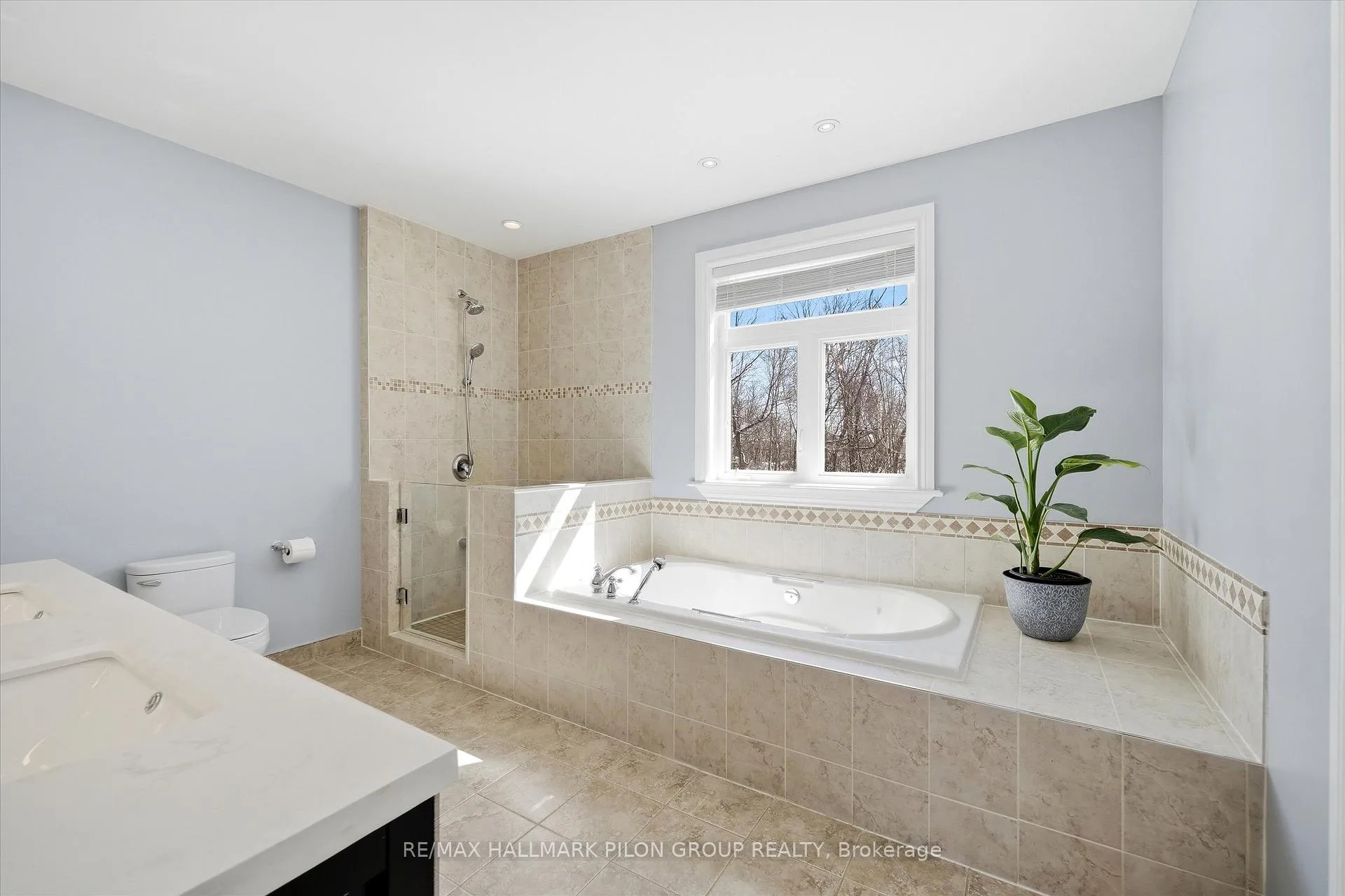 Photo 14 of 6692 Pebble Trail Way, Ottawa, Greely — HOMEH