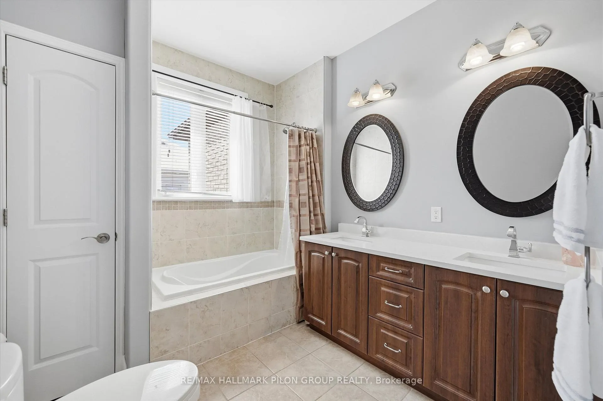 Photo 18 of 6692 Pebble Trail Way, Ottawa, Greely — HOMEH