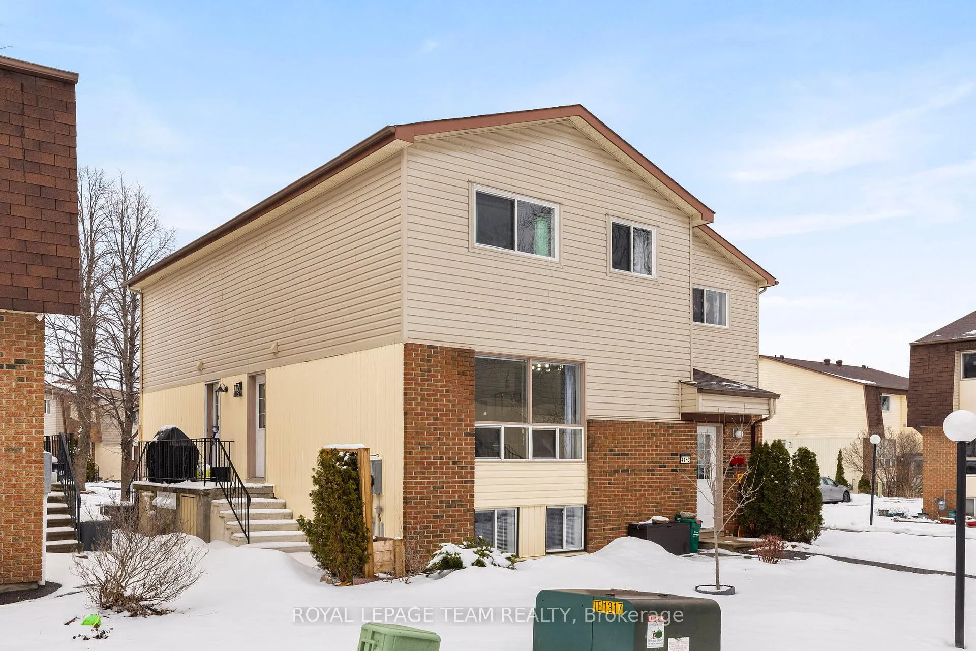 Photo 2 of Unit C, 41 Forester Crescent, Ottawa, Westcliffe Estates — HOMEH