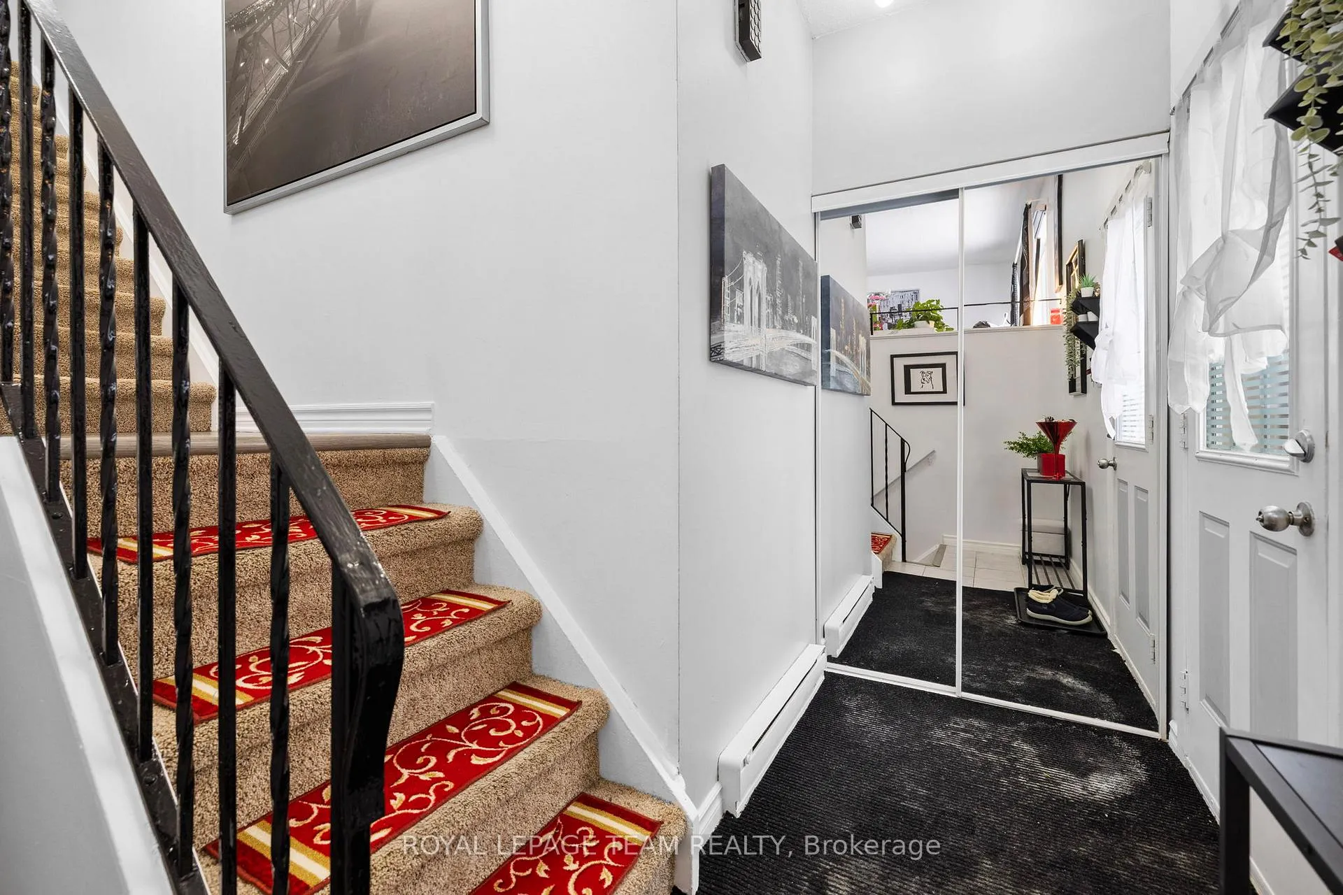 Photo 4 of Unit C, 41 Forester Crescent, Ottawa, Westcliffe Estates — HOMEH