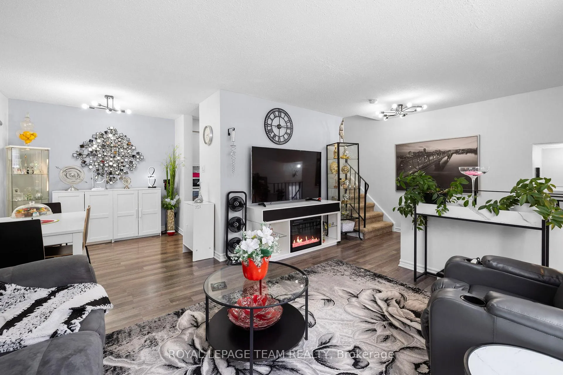Photo 9 of Unit C, 41 Forester Crescent, Ottawa, Westcliffe Estates — HOMEH