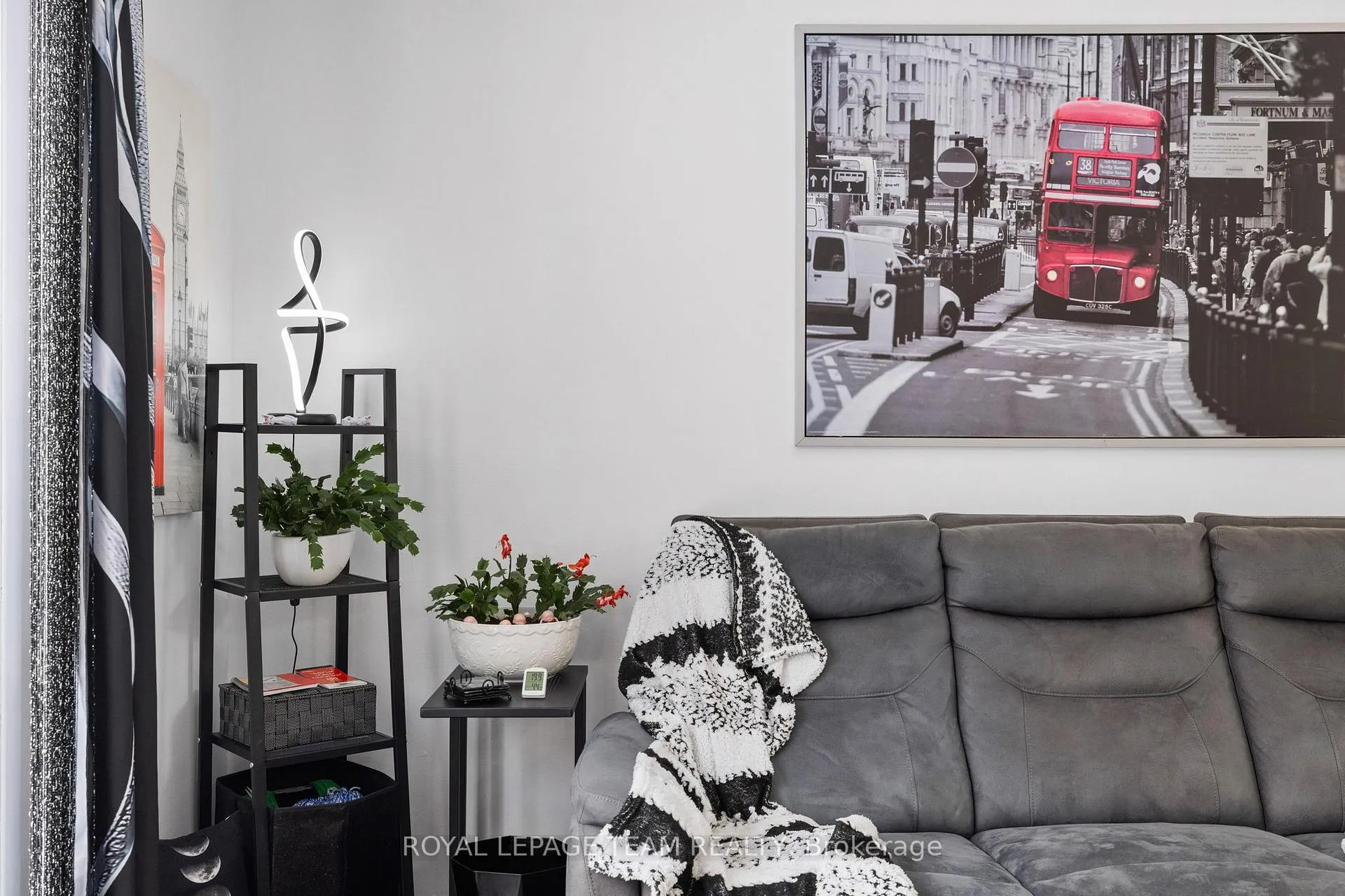 Photo 12 of Unit C, 41 Forester Crescent, Ottawa, Westcliffe Estates — HOMEH