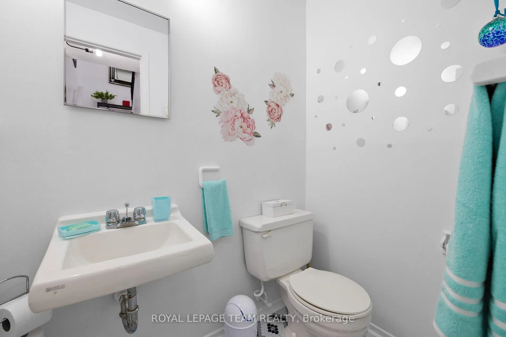 Photo 38 of Unit C, 41 Forester Crescent, Ottawa, Westcliffe Estates — HOMEH