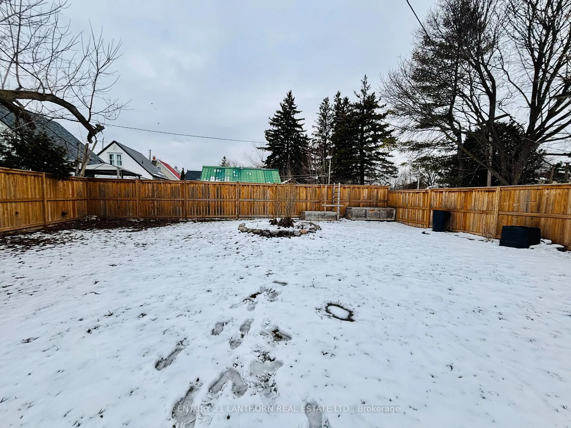 Photo 2 of 4 Weeks Avenue, Quinte West, Trenton Ward — HOMEH