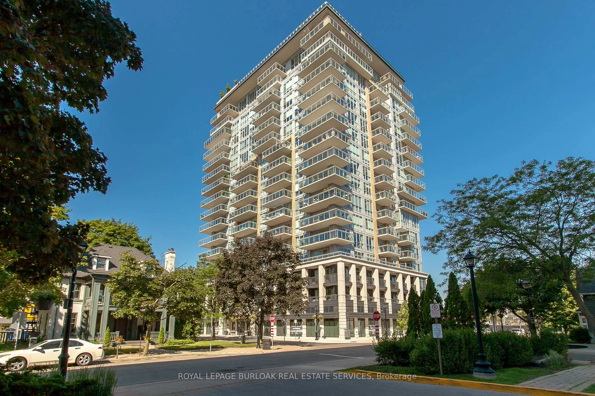Front of Unit 401, 2025 Maria Street