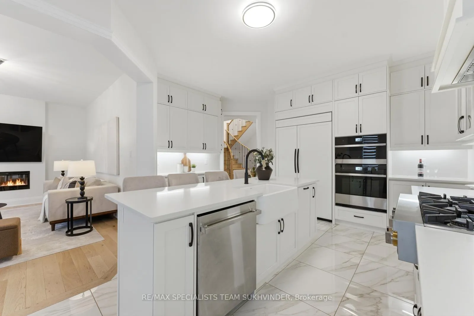 Photo 12 of 23 Duxbury Road, Brampton, Sandringham-Wellington North — HOMEH