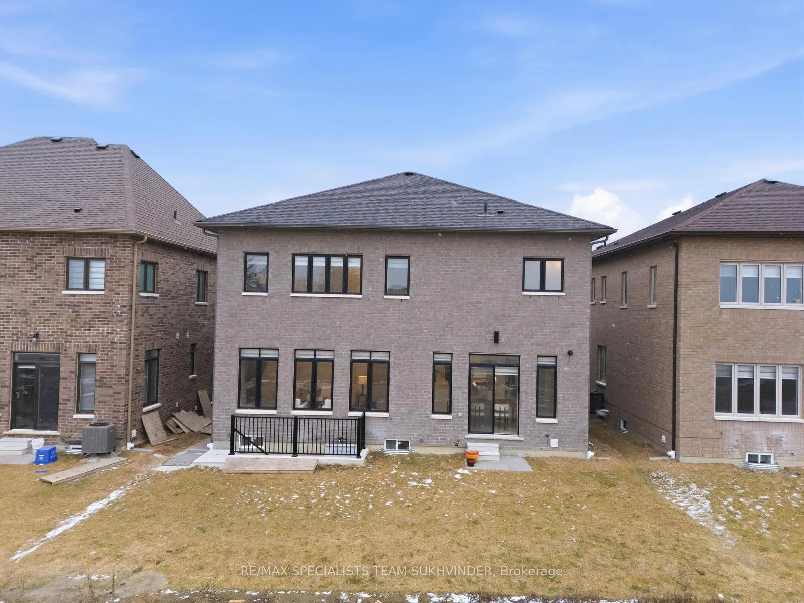 Photo 46 of 23 Duxbury Road, Brampton, Sandringham-Wellington North — HOMEH