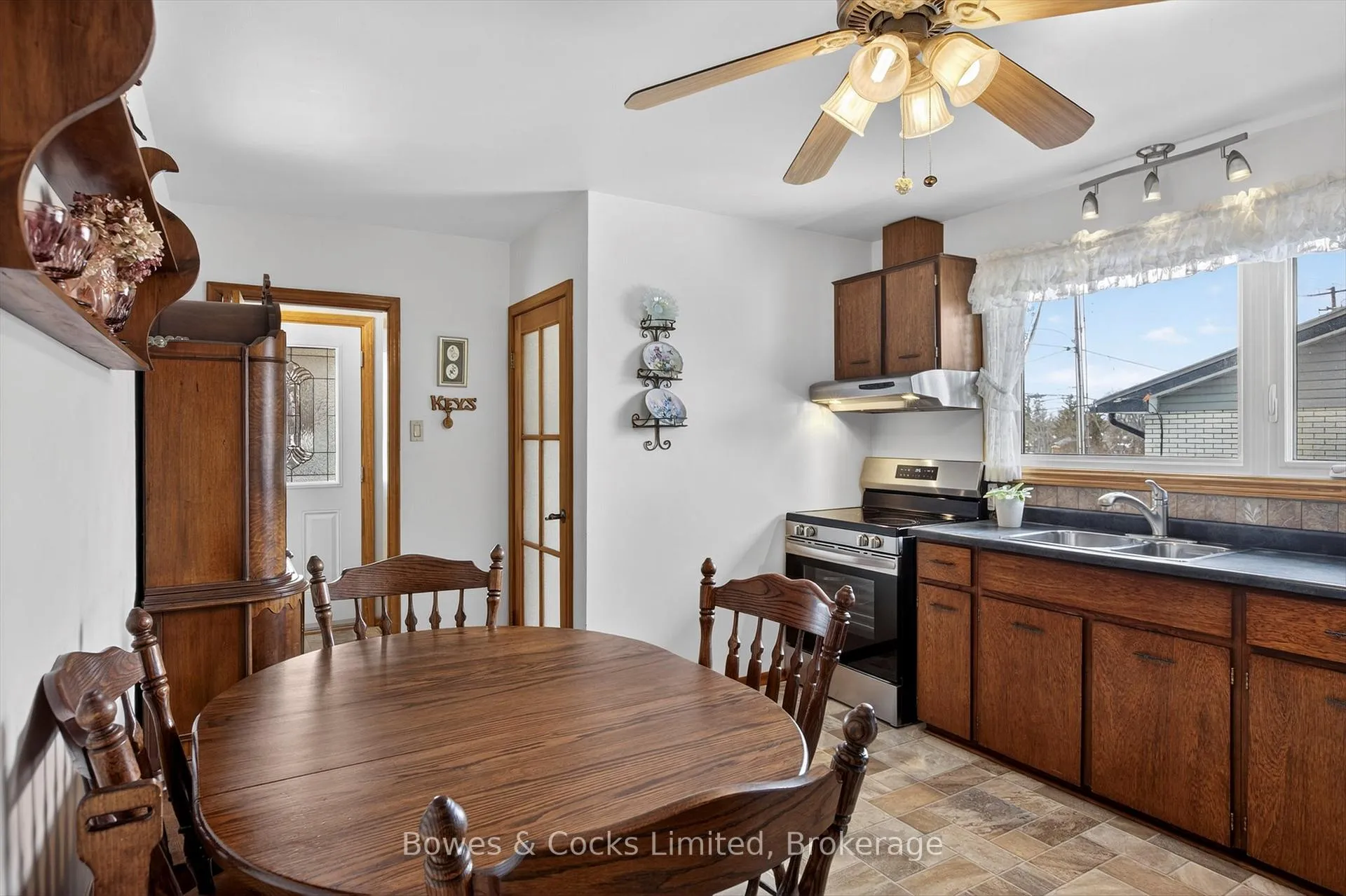 Photo 17 of 2576 Bensfort Road, Peterborough, Ashburnham Ward 4 — HOMEH