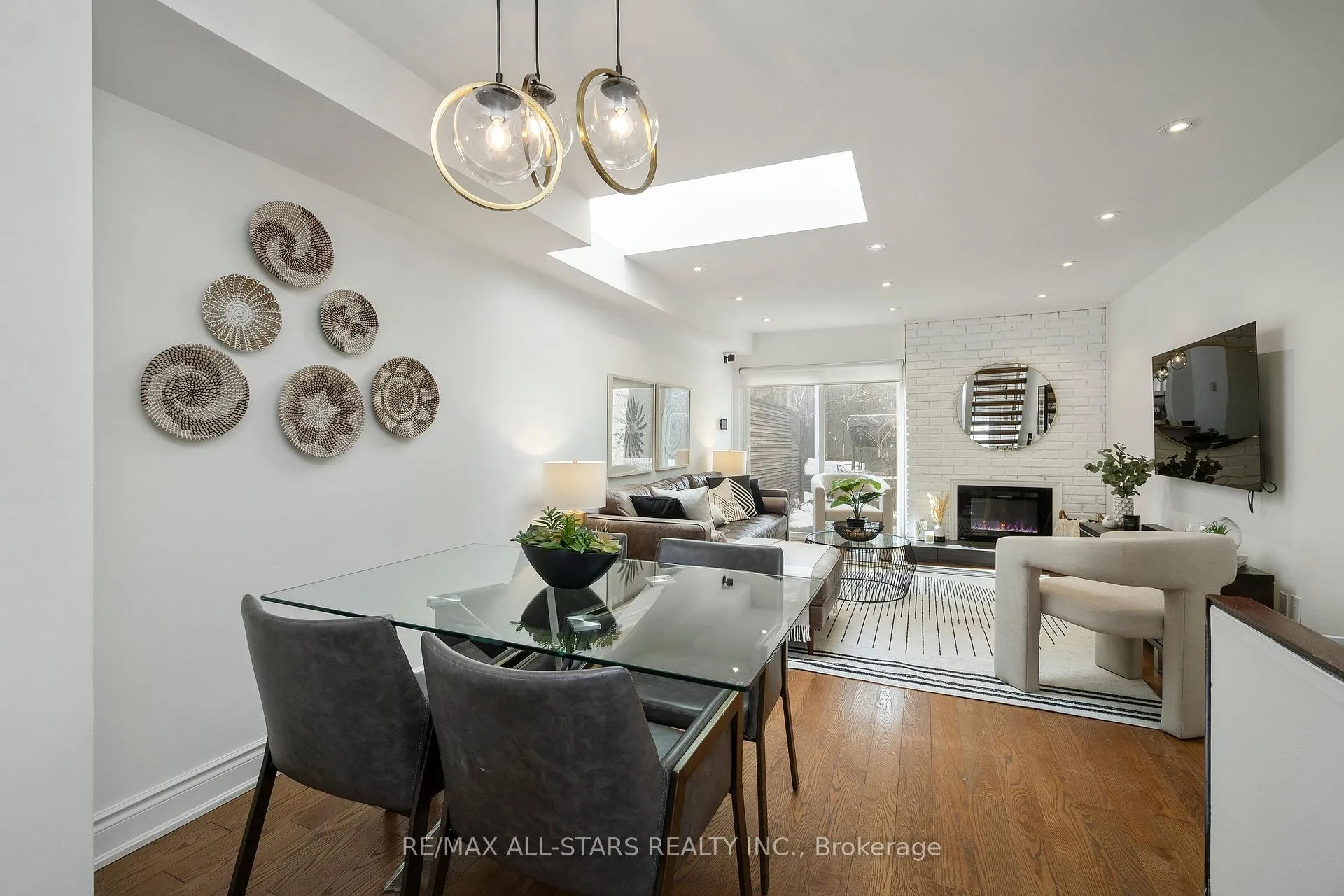 Photo 7 of Unit 3, 83 Pape Avenue, Toronto, South Riverdale — HOMEH