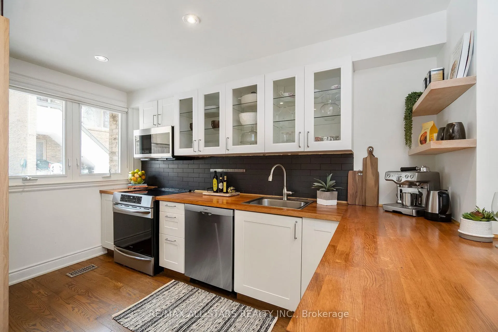 Photo 12 of Unit 3, 83 Pape Avenue, Toronto, South Riverdale — HOMEH