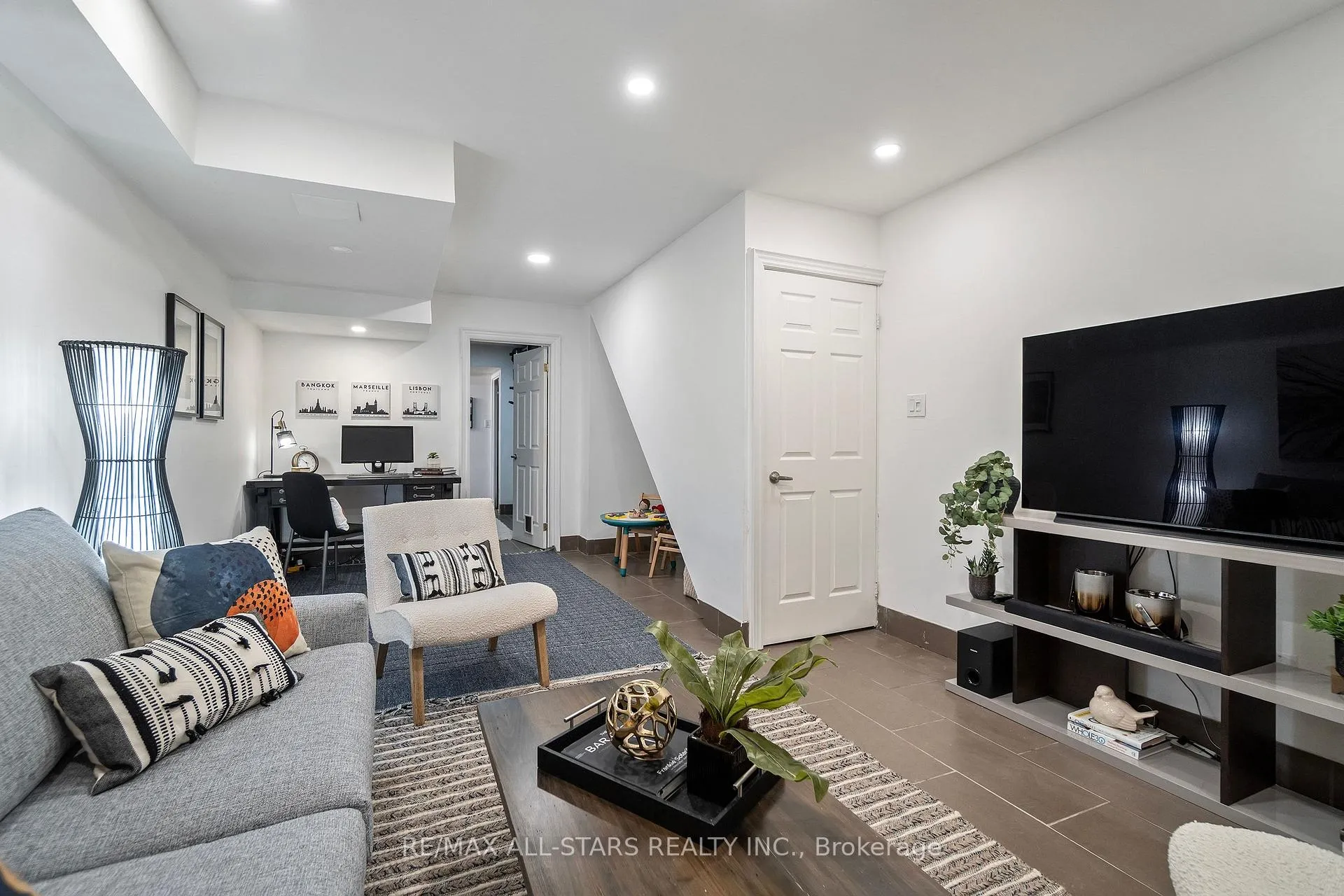 Photo 34 of Unit 3, 83 Pape Avenue, Toronto, South Riverdale — HOMEH