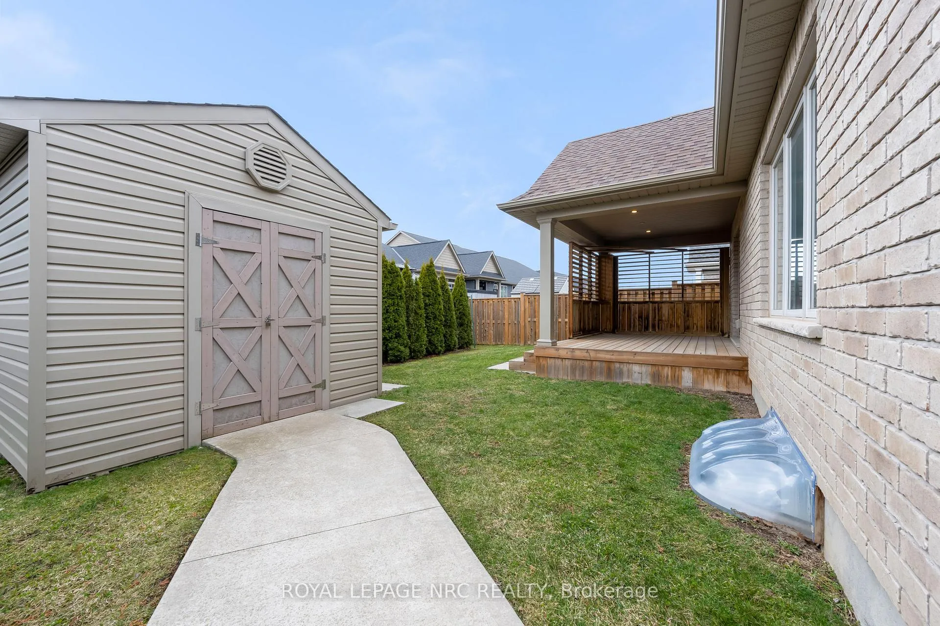 Photo 3 of 25 Mcfarland Street, Thorold, Hurricane/Merrittville — HOMEH