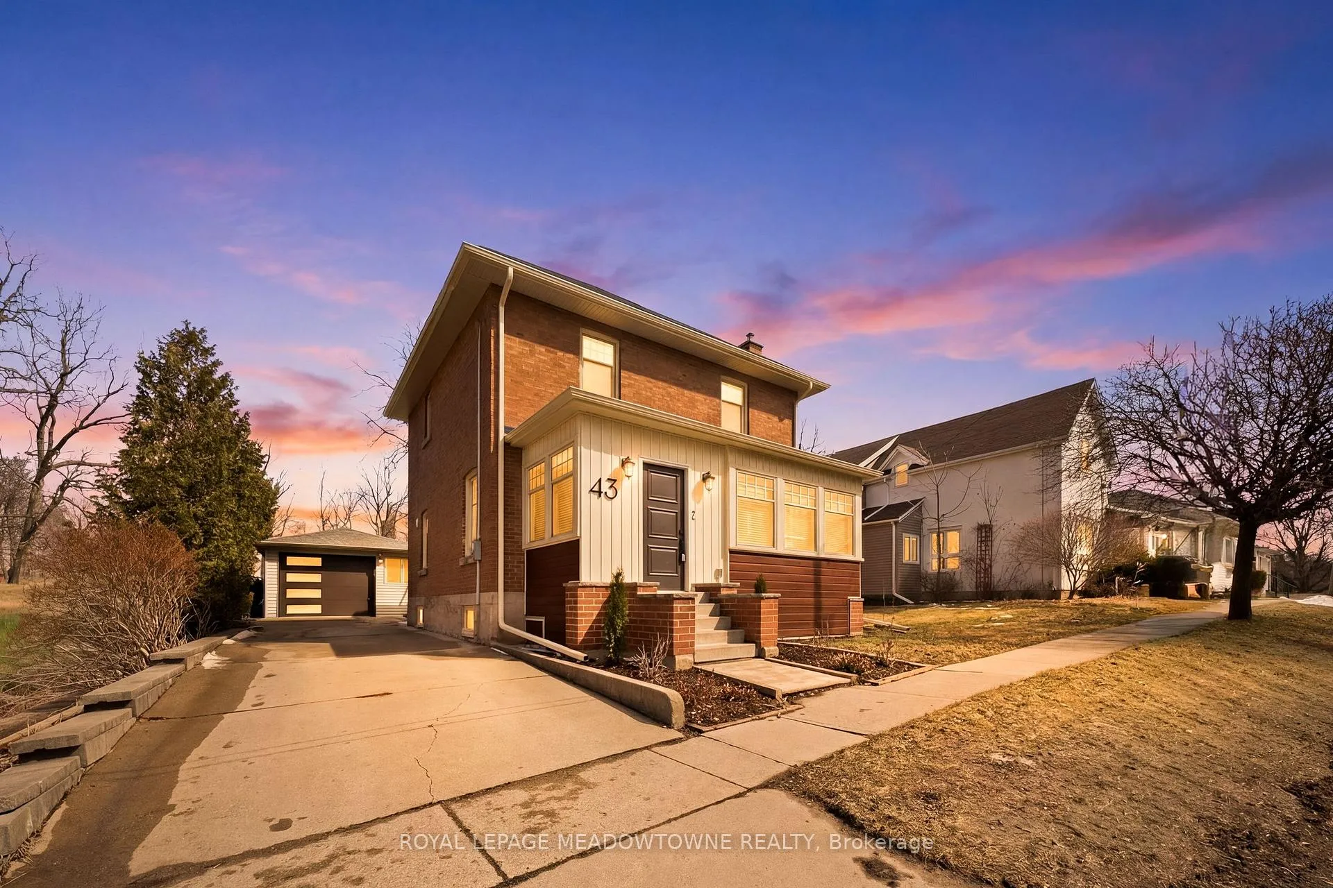 Photo 1 of 43 Frederick Street, Halton Hills, Acton — HOMEH