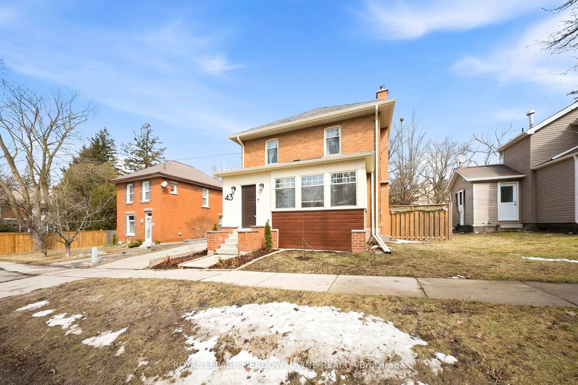 Photo 5 of 43 Frederick Street, Halton Hills, Acton — HOMEH