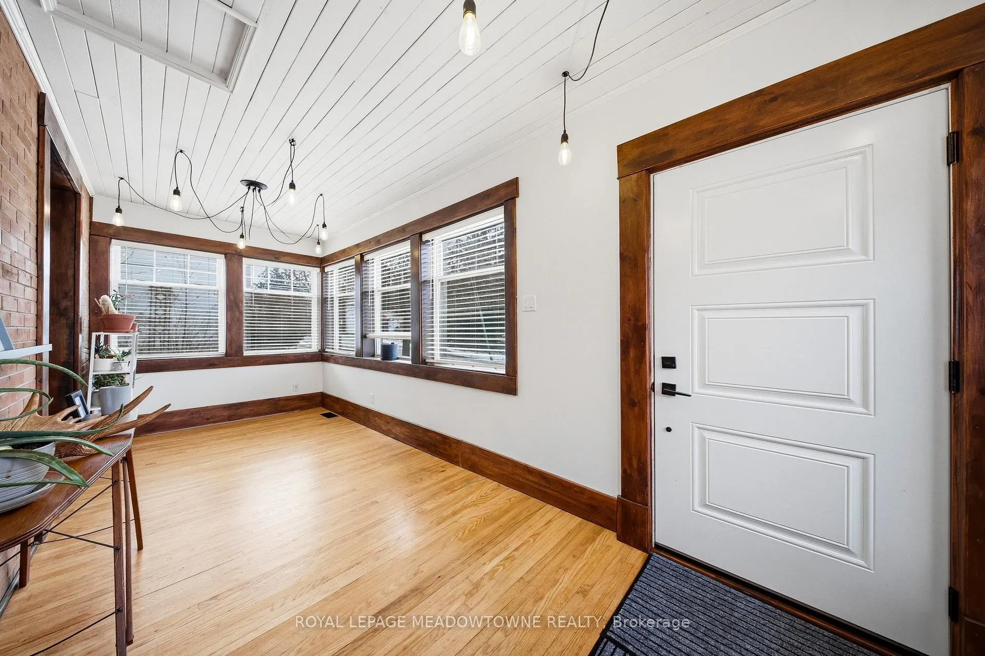 Photo 8 of 43 Frederick Street, Halton Hills, Acton — HOMEH