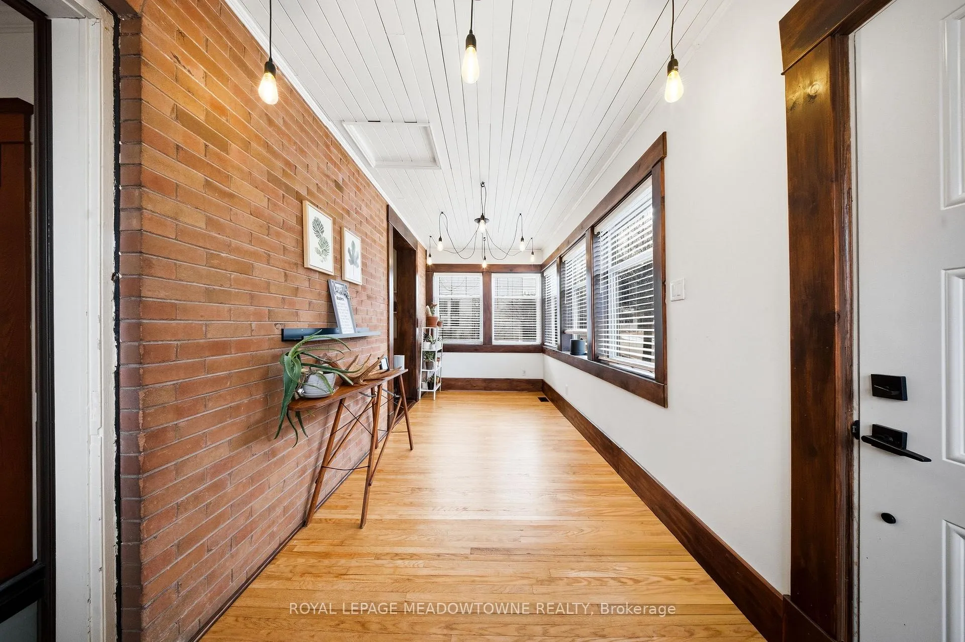 Photo 9 of 43 Frederick Street, Halton Hills, Acton — HOMEH