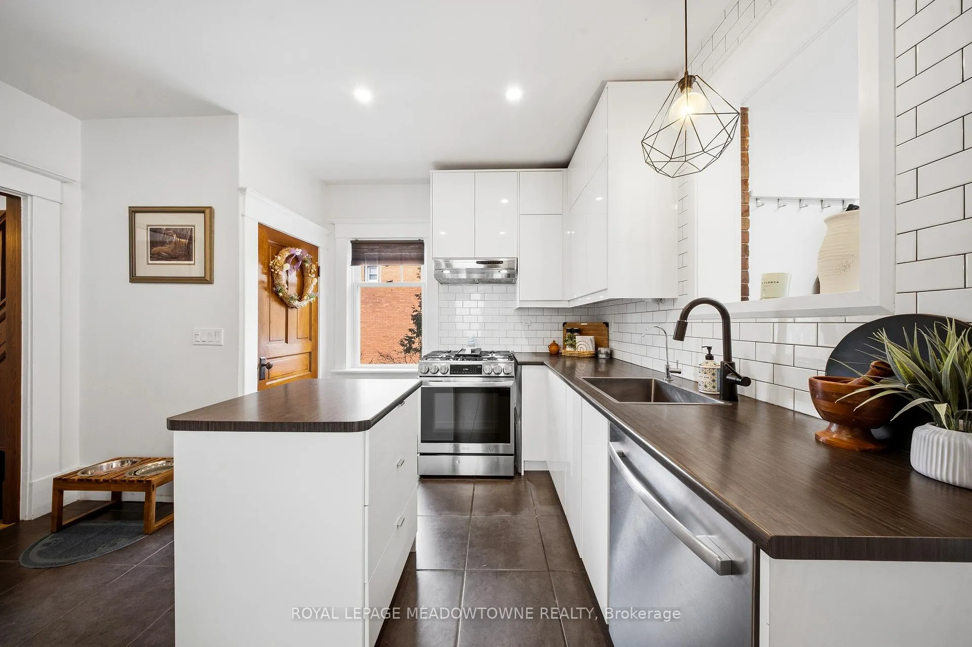 Photo 20 of 43 Frederick Street, Halton Hills, Acton — HOMEH