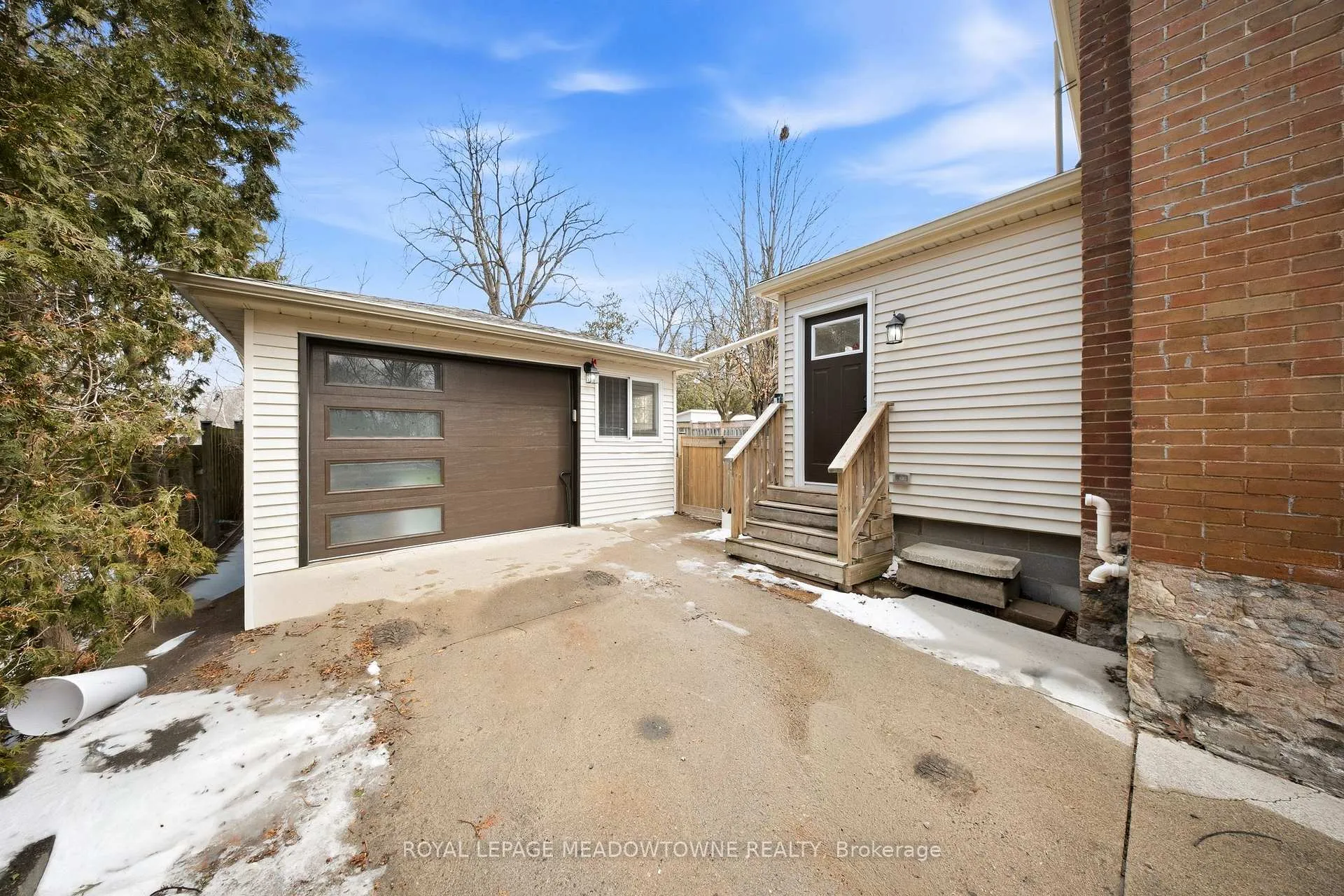 Photo 45 of 43 Frederick Street, Halton Hills, Acton — HOMEH