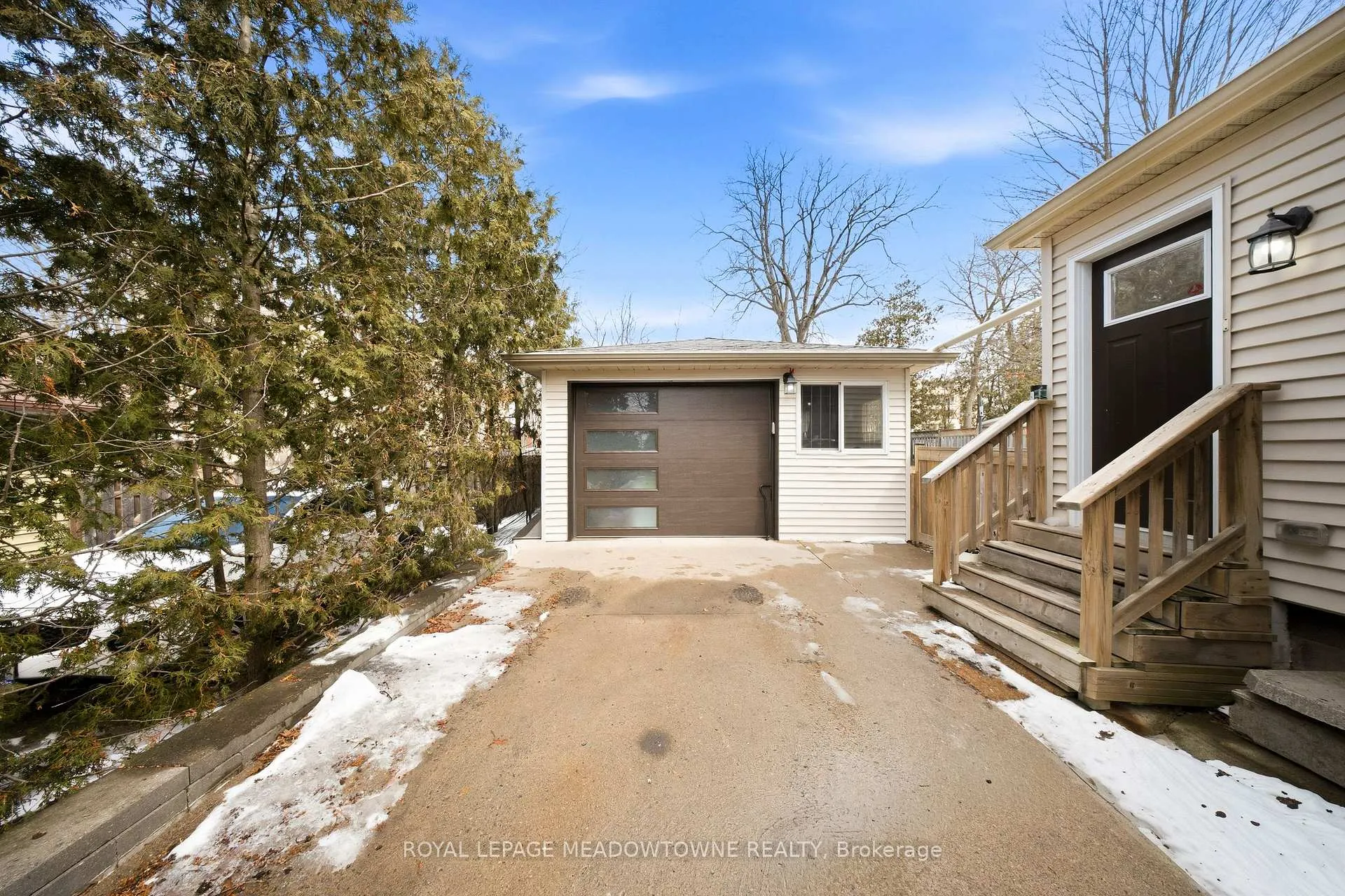 Photo 46 of 43 Frederick Street, Halton Hills, Acton — HOMEH