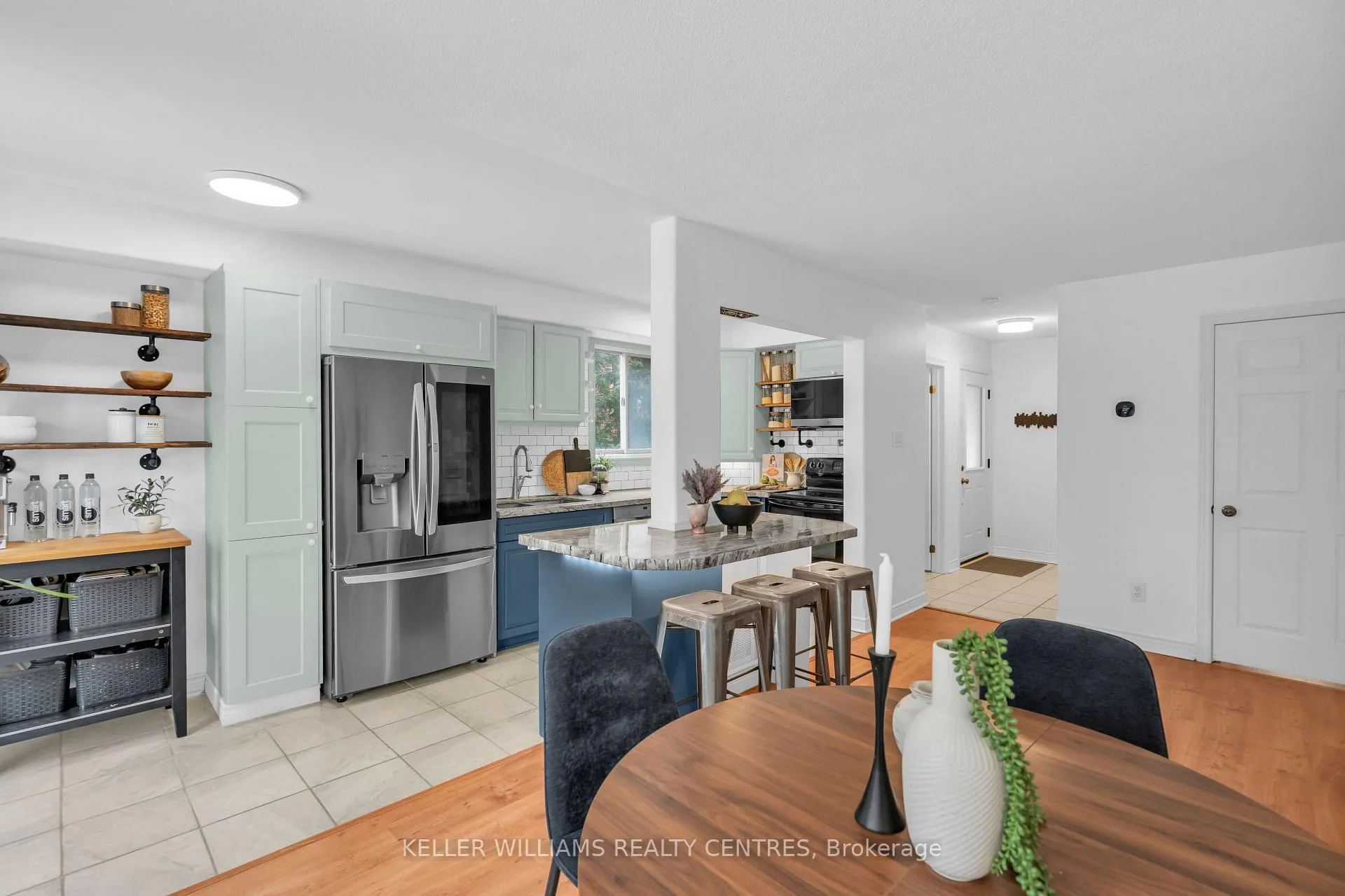 Photo 5 of 163A Owen Street, Barrie, Wellington — HOMEH
