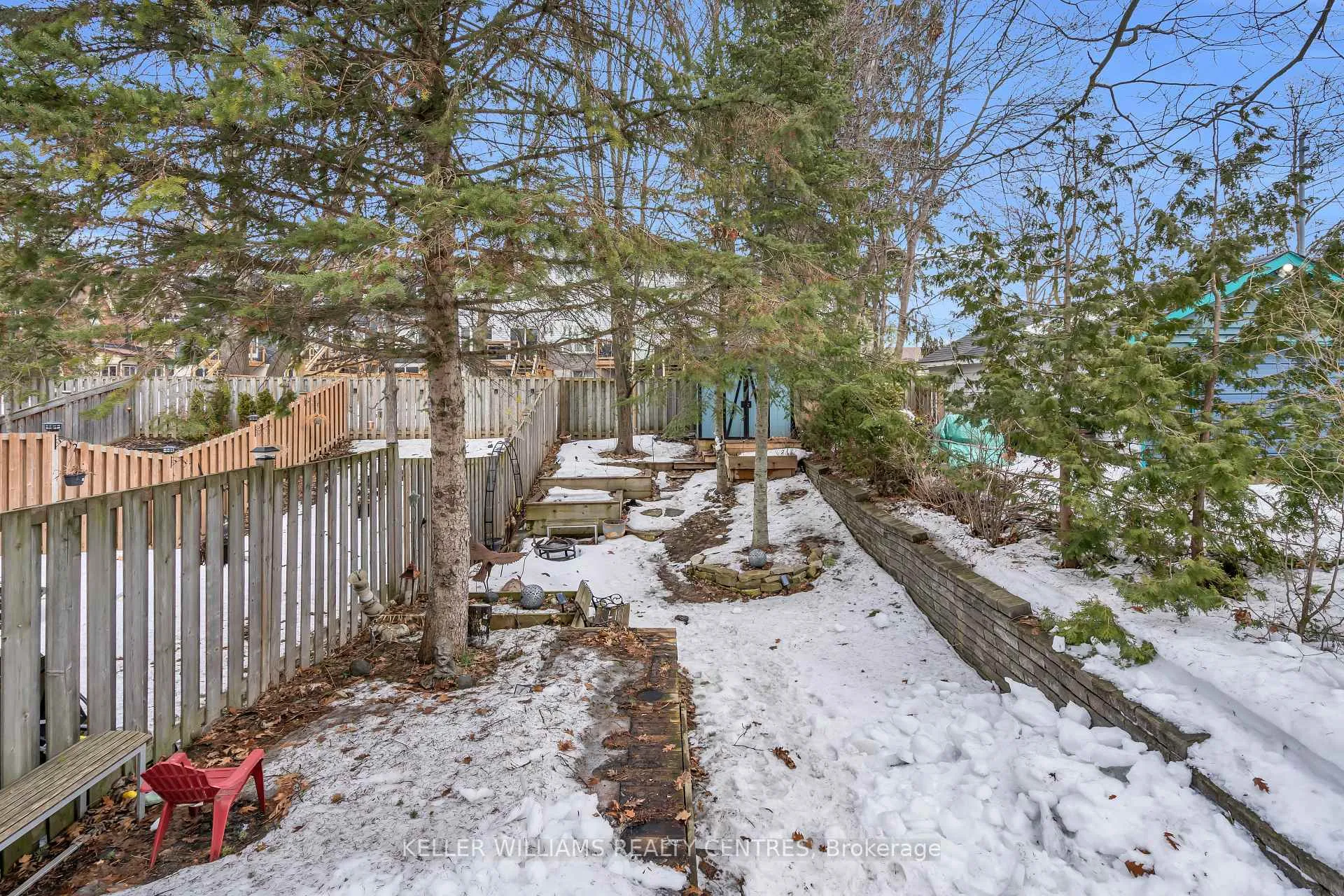 Photo 23 of 163A Owen Street, Barrie, Wellington — HOMEH