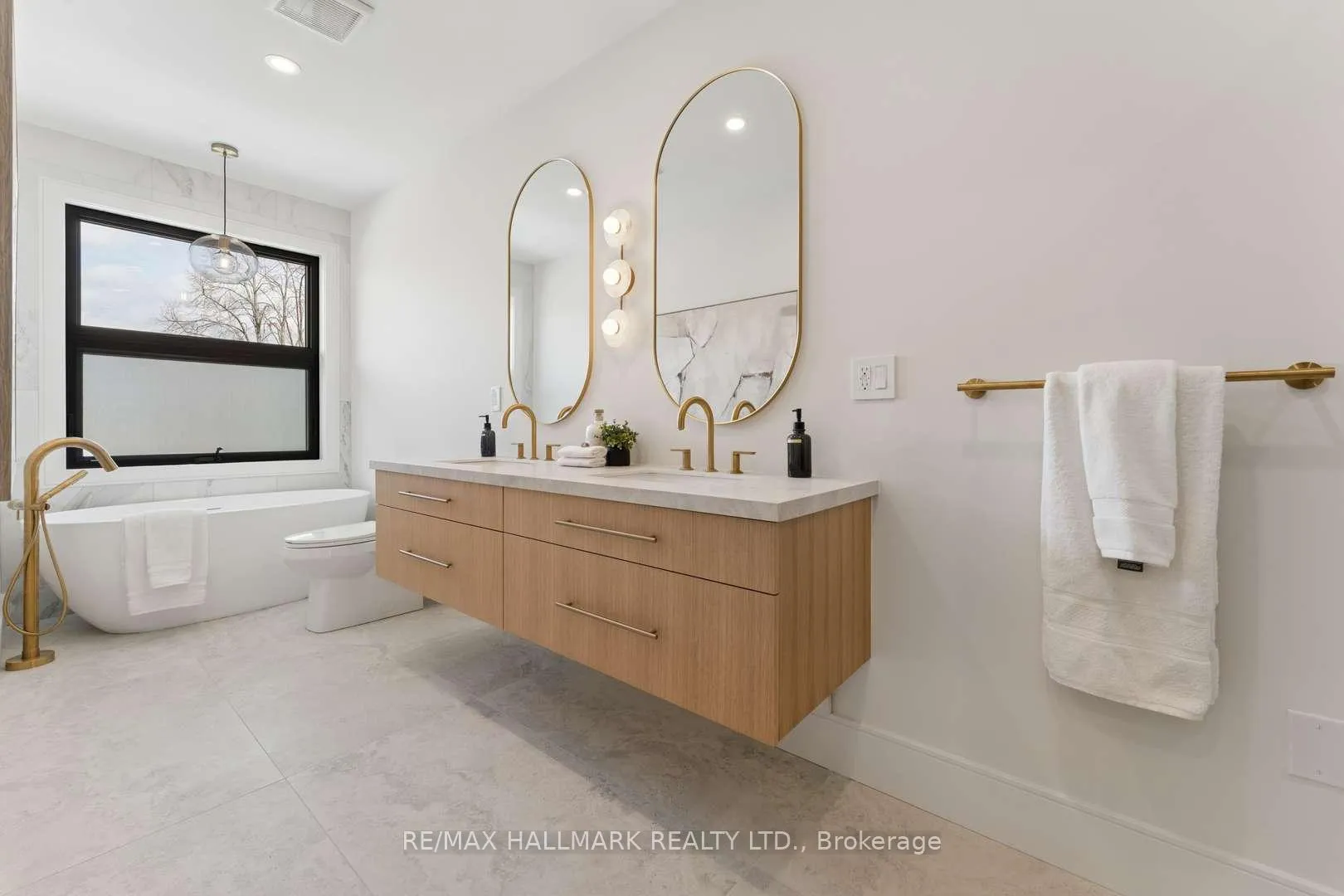 Photo 17 of 73A Garden Avenue, Toronto, Roncesvalles — HOMEH