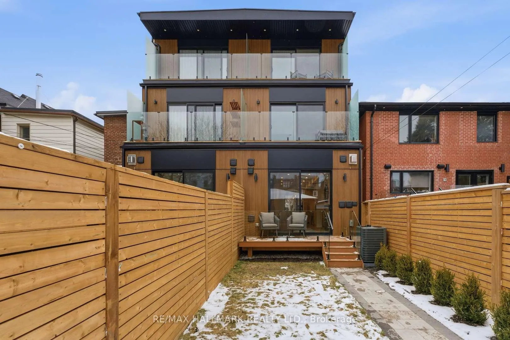 Photo 31 of 73A Garden Avenue, Toronto, Roncesvalles — HOMEH