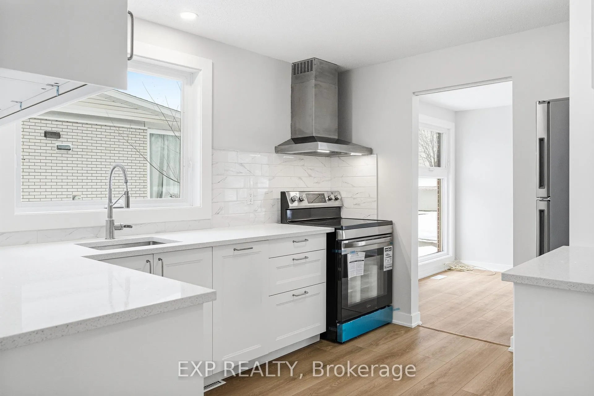 Photo 5 of 46 Charkay Street, Ottawa, Borden Farm/Stewart Farm/Carleton Heights/Parkwood Hills — HOMEH