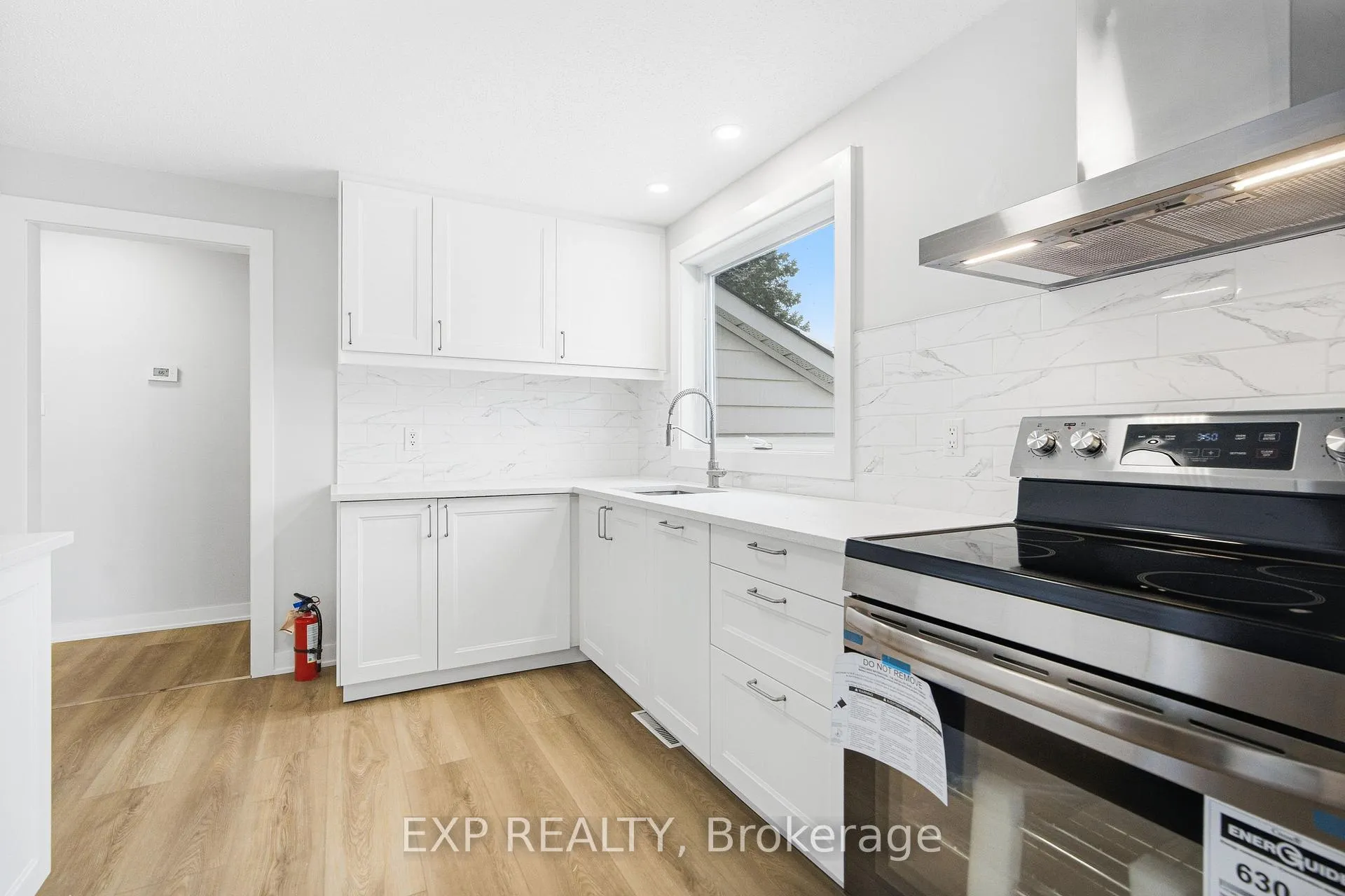 Photo 7 of 46 Charkay Street, Ottawa, Borden Farm/Stewart Farm/Carleton Heights/Parkwood Hills — HOMEH
