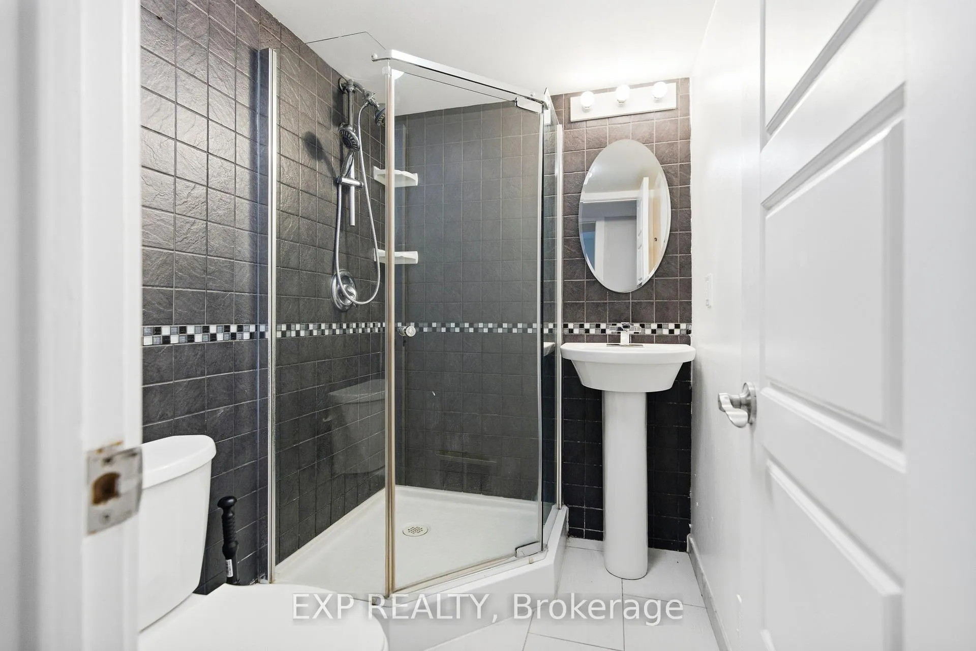 Photo 30 of 46 Charkay Street, Ottawa, Borden Farm/Stewart Farm/Carleton Heights/Parkwood Hills — HOMEH