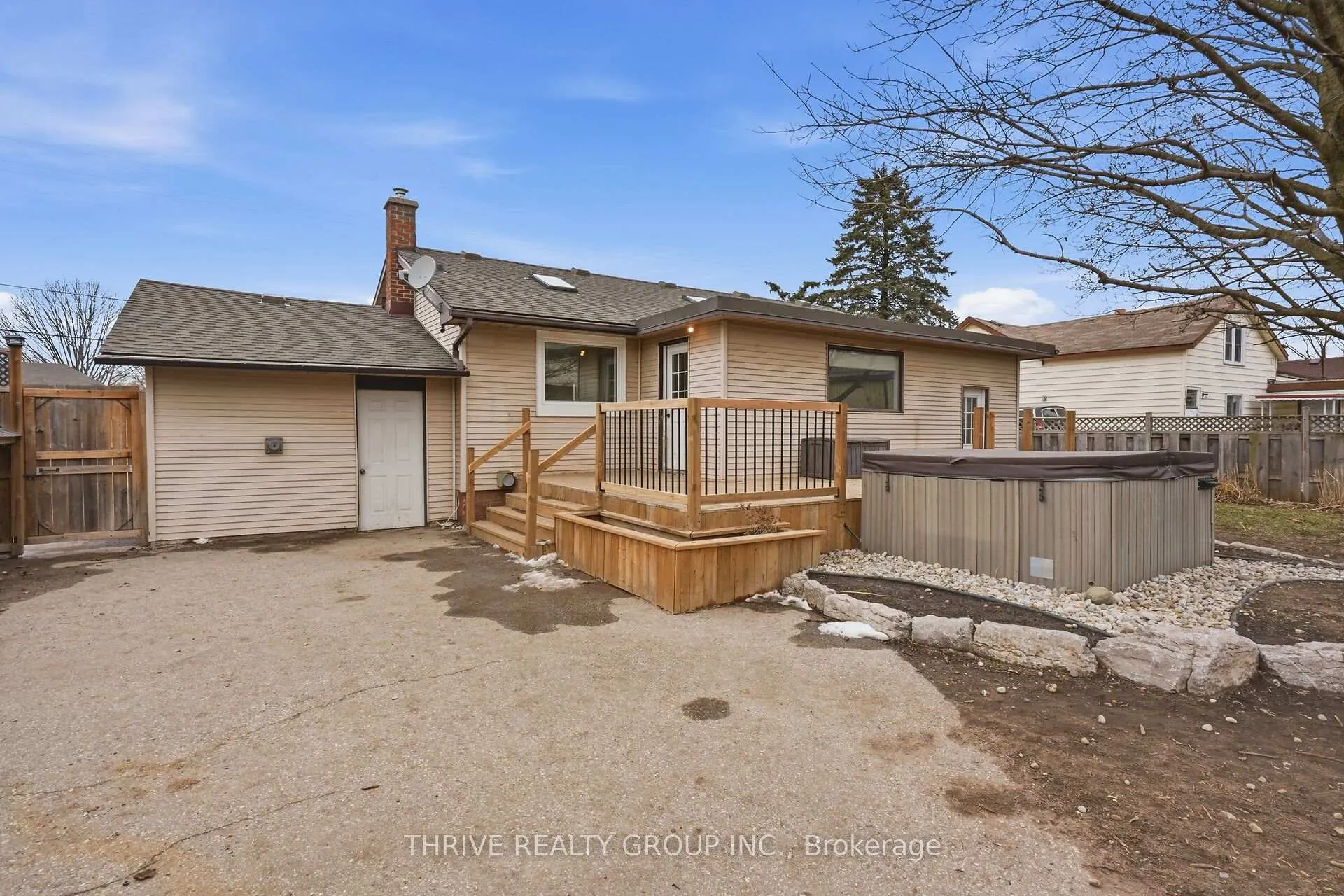 Photo 45 of 506 Metcalfe Street E, Strathroy-Caradoc, SE — HOMEH
